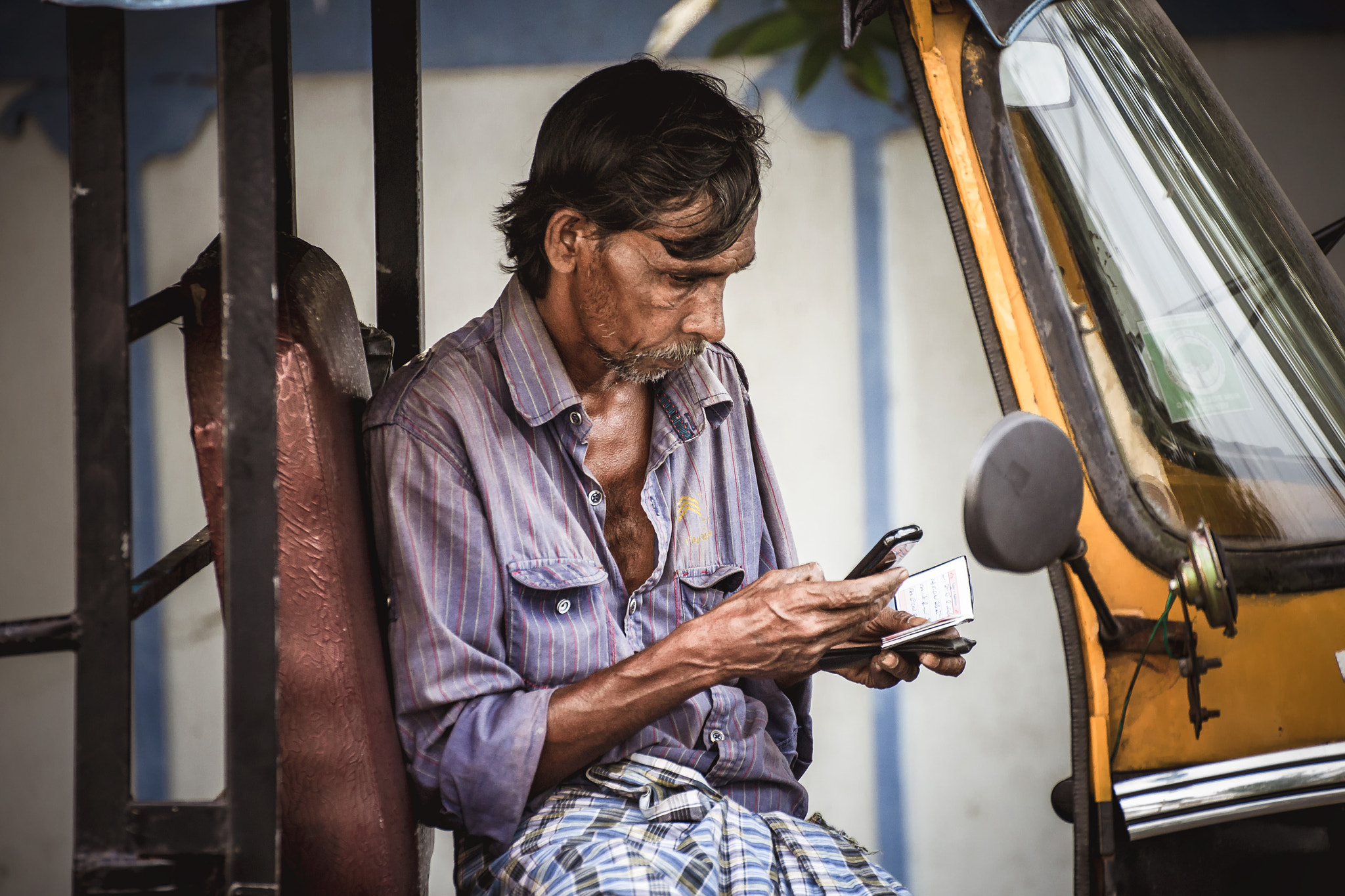 Sony a99 II + Tamron SP 70-300mm F4-5.6 Di USD sample photo. Indian taxi driver photography