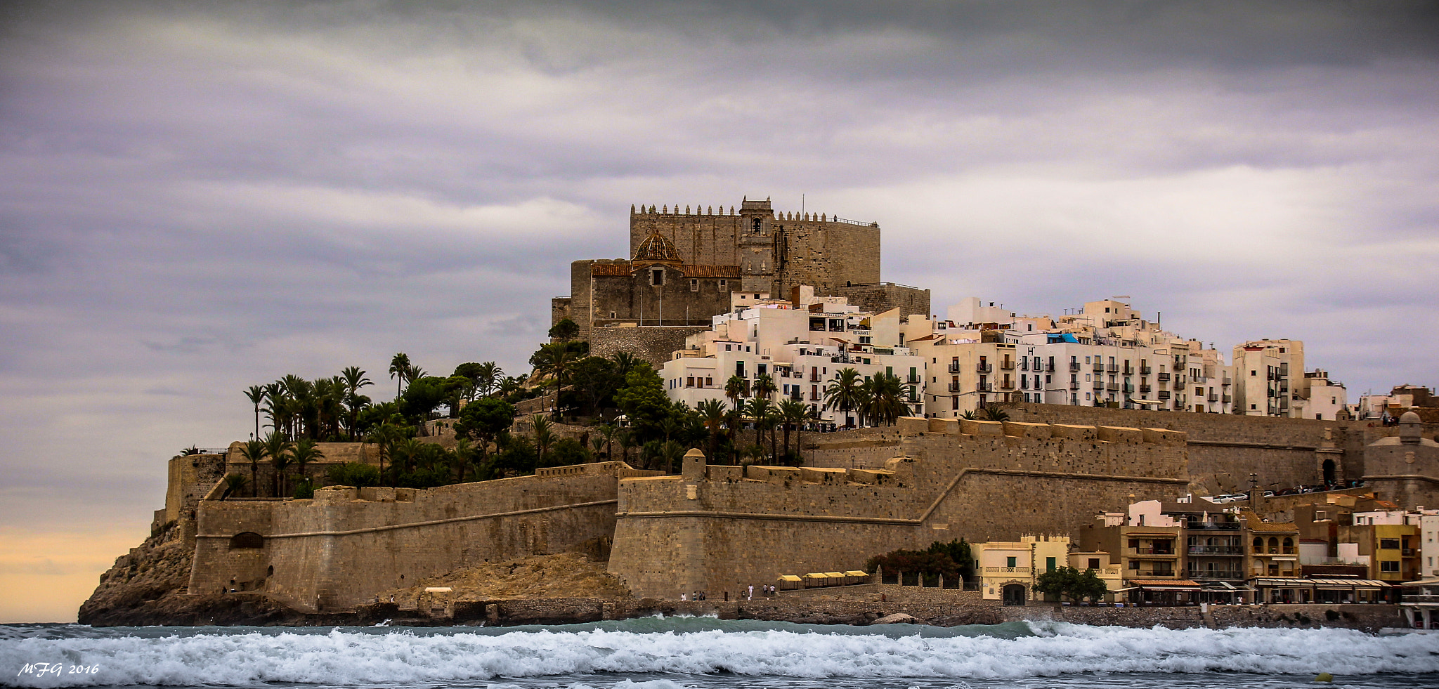 Canon EOS 650D (EOS Rebel T4i / EOS Kiss X6i) sample photo. Castillo peñiscola photography