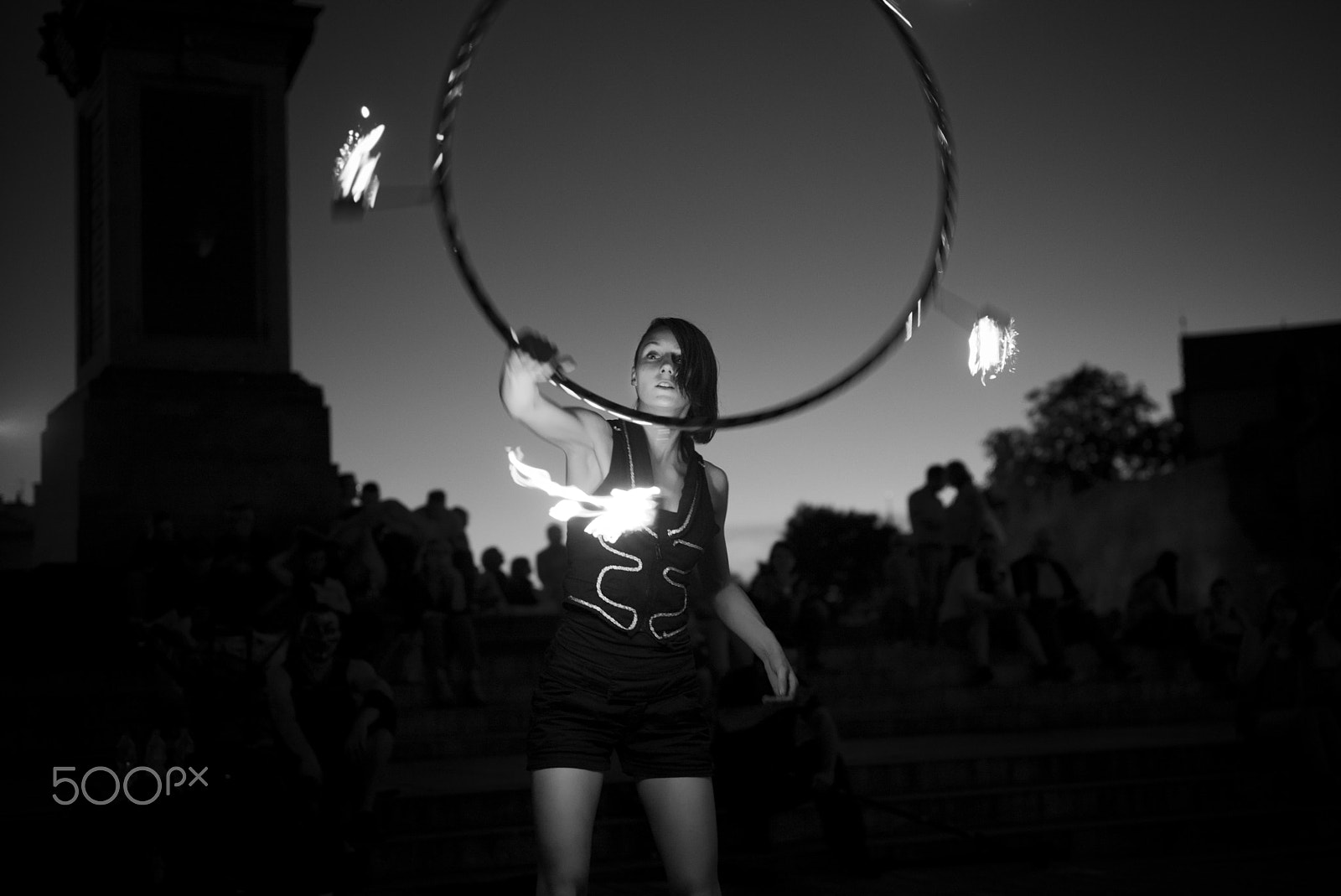 Tele-Elmarit 1:2.8/90 sample photo. Fire hoop photography