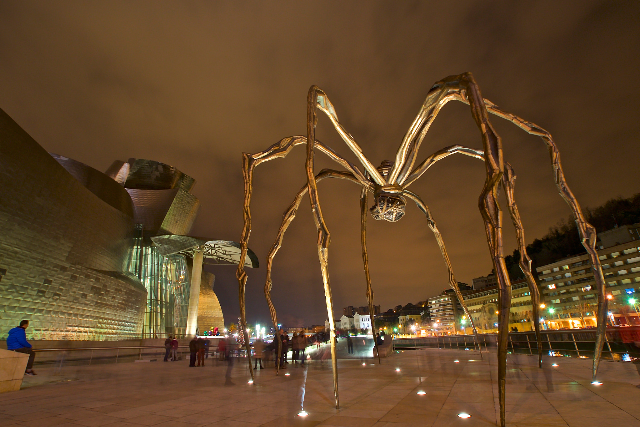 Sony a7R + Sony DT 11-18mm F4.5-5.6 sample photo. Bilbao photography