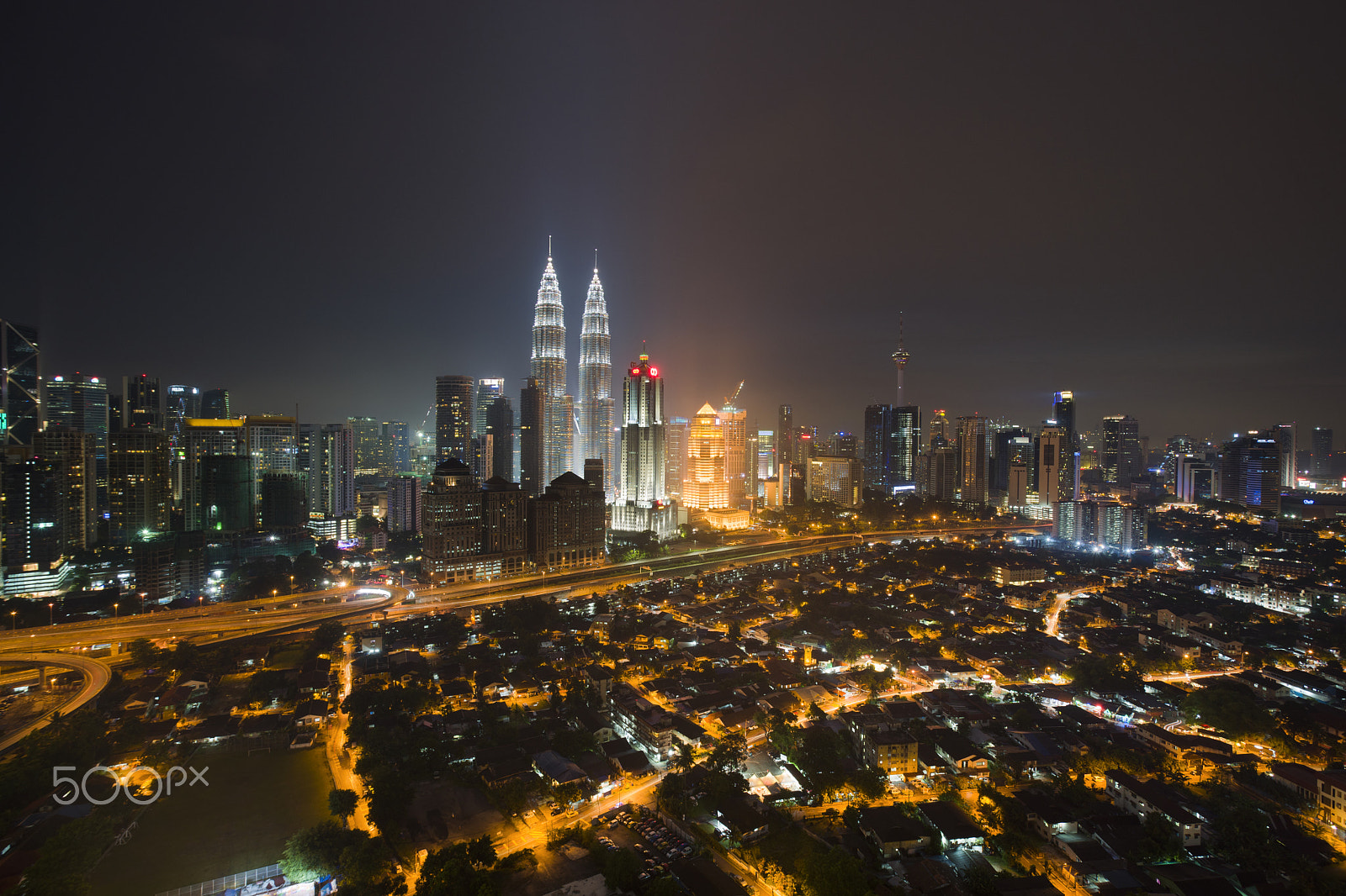 Sony a7 + Canon EF 17-40mm F4L USM sample photo. Night at kuala lumpur photography