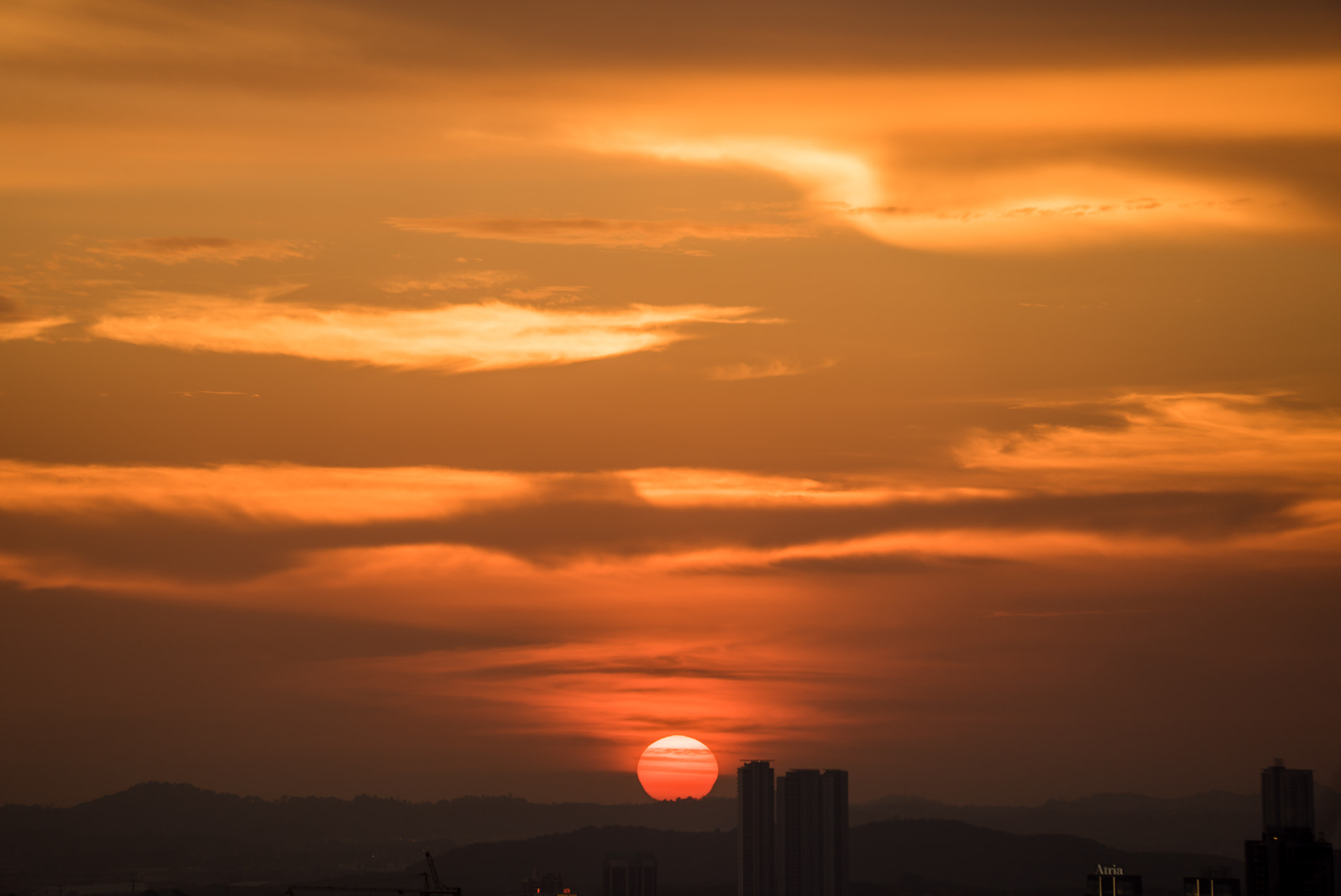 Sony a7S II + Sony FE 24-240mm F3.5-6.3 OSS sample photo. It sets in the west  photography