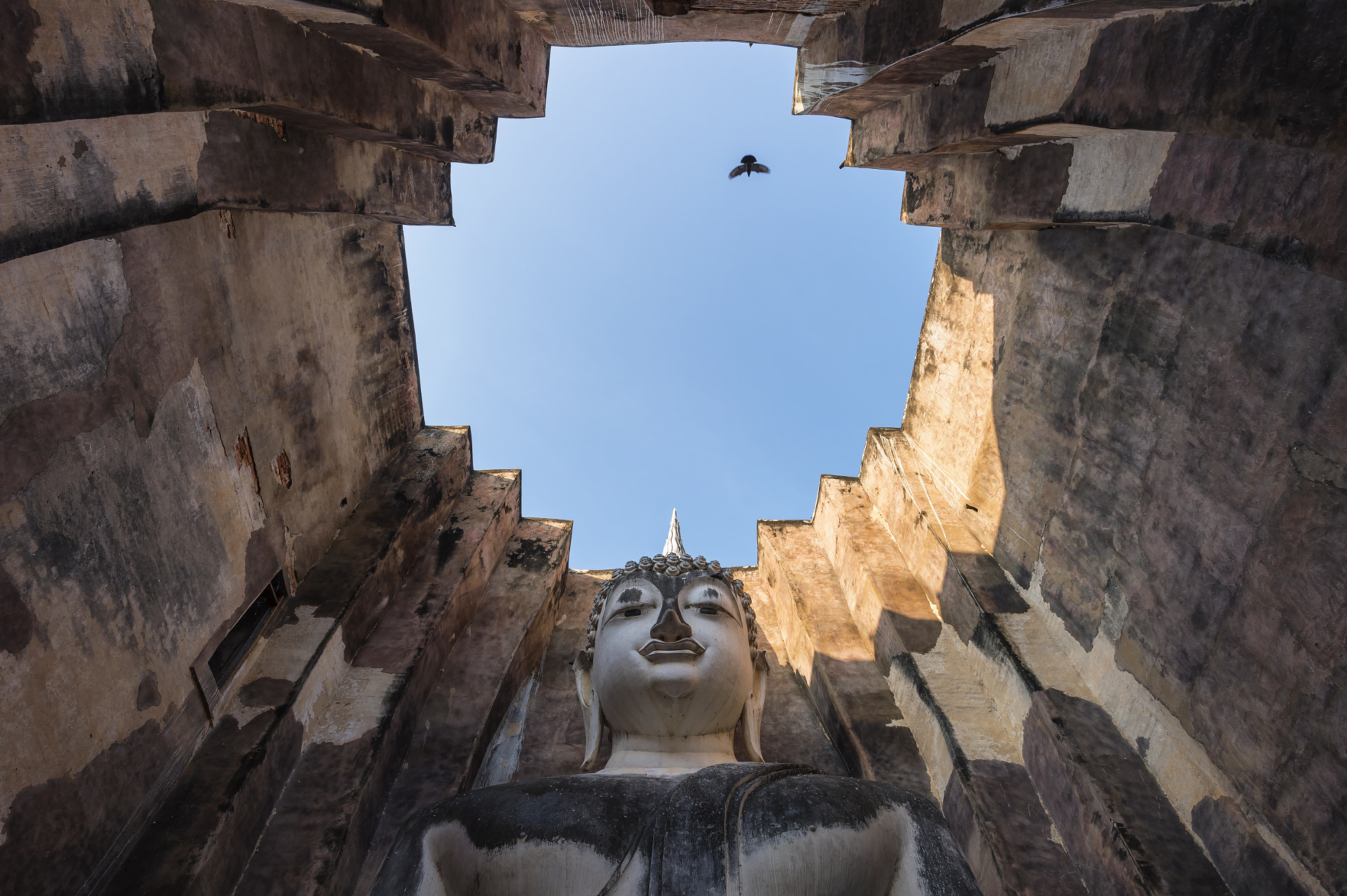 Nikon Df + Nikon AF-S Nikkor 20mm F1.8G ED sample photo. Srichum temple, thailand photography