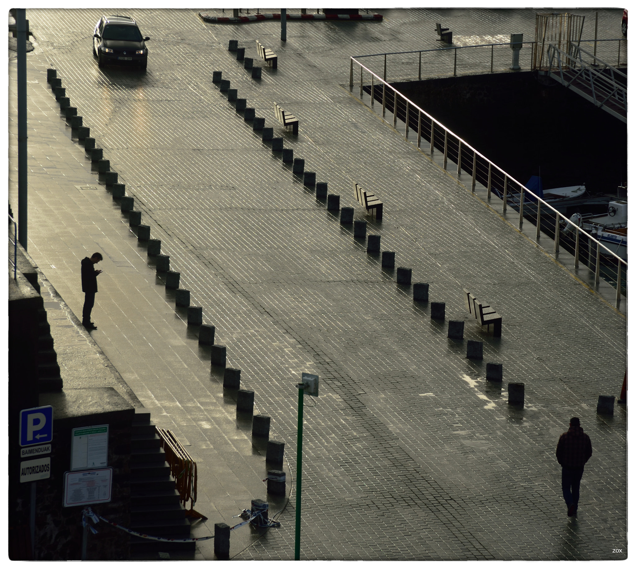 Sigma 24-60mm F2.8 EX DG sample photo. Shadow and car photography