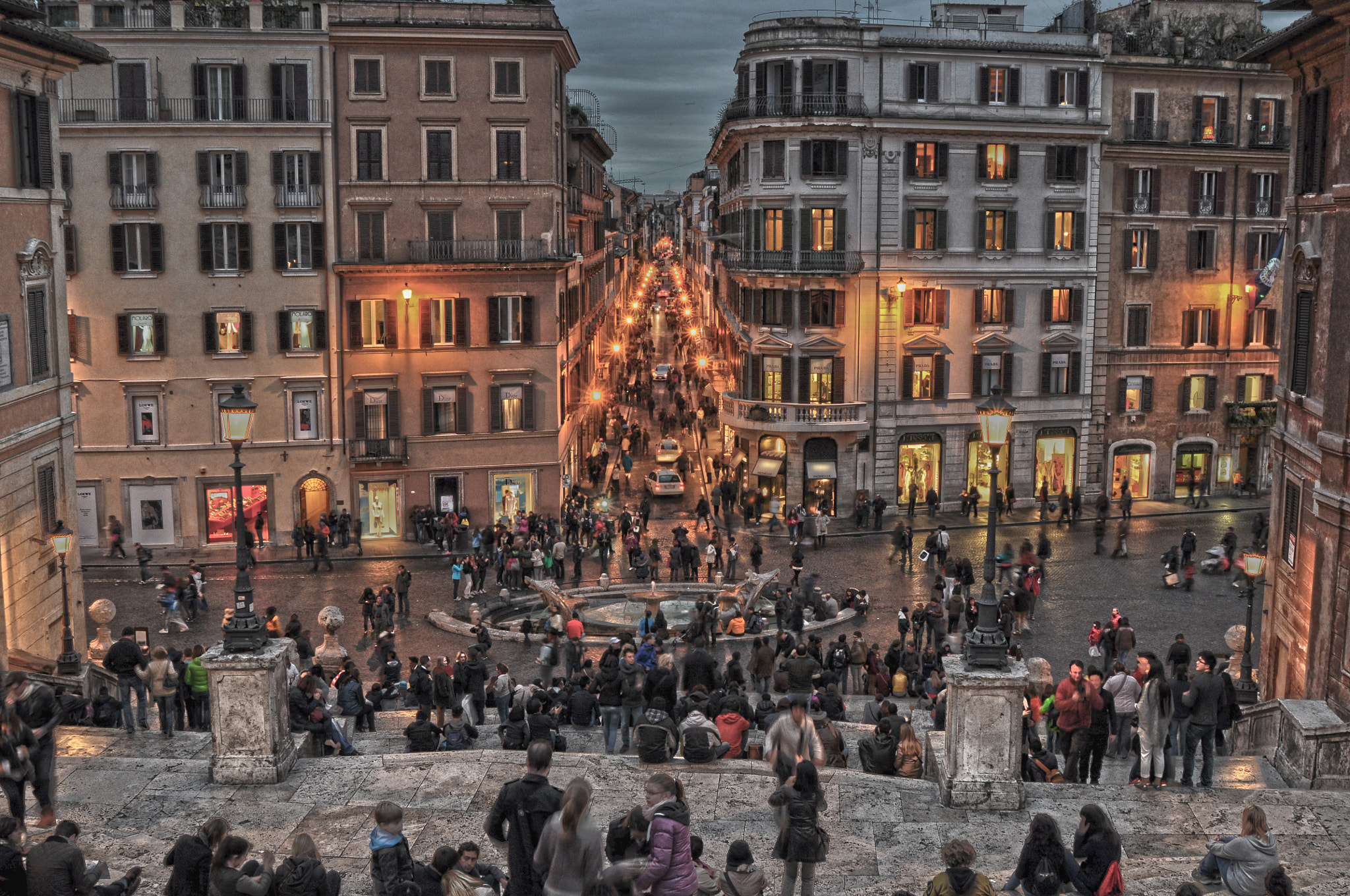 Nikon D90 + AF Zoom-Nikkor 24-120mm f/3.5-5.6D IF sample photo. Piazza di spagna roma photography