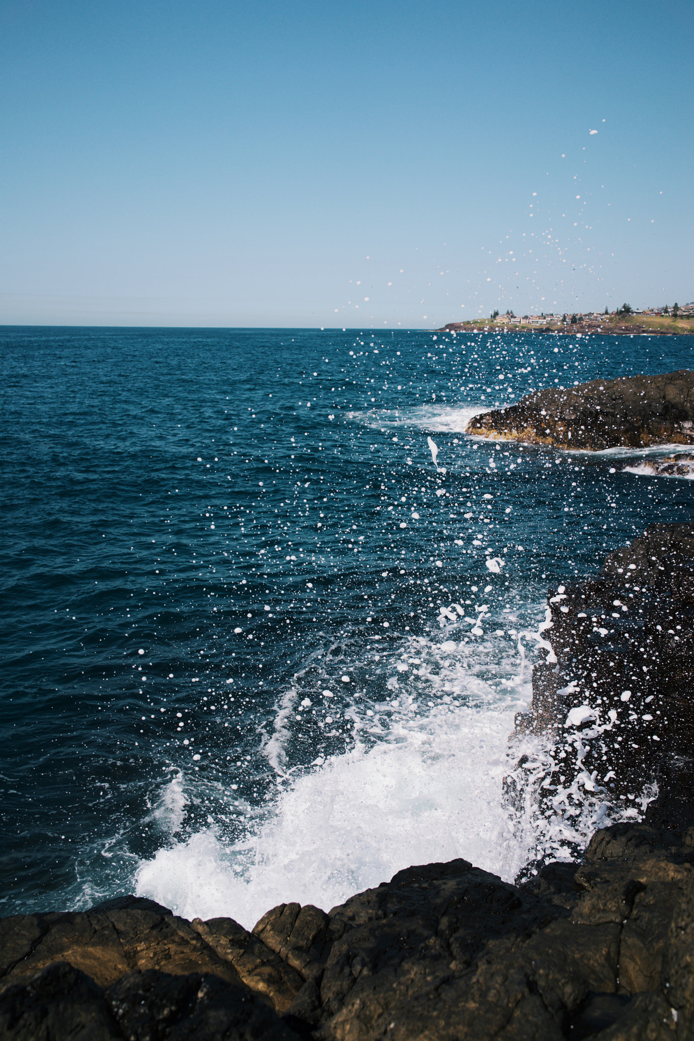 Sony Cyber-shot DSC-RX1 + Sony 35mm F2.0 sample photo. Blow hole kiama photography