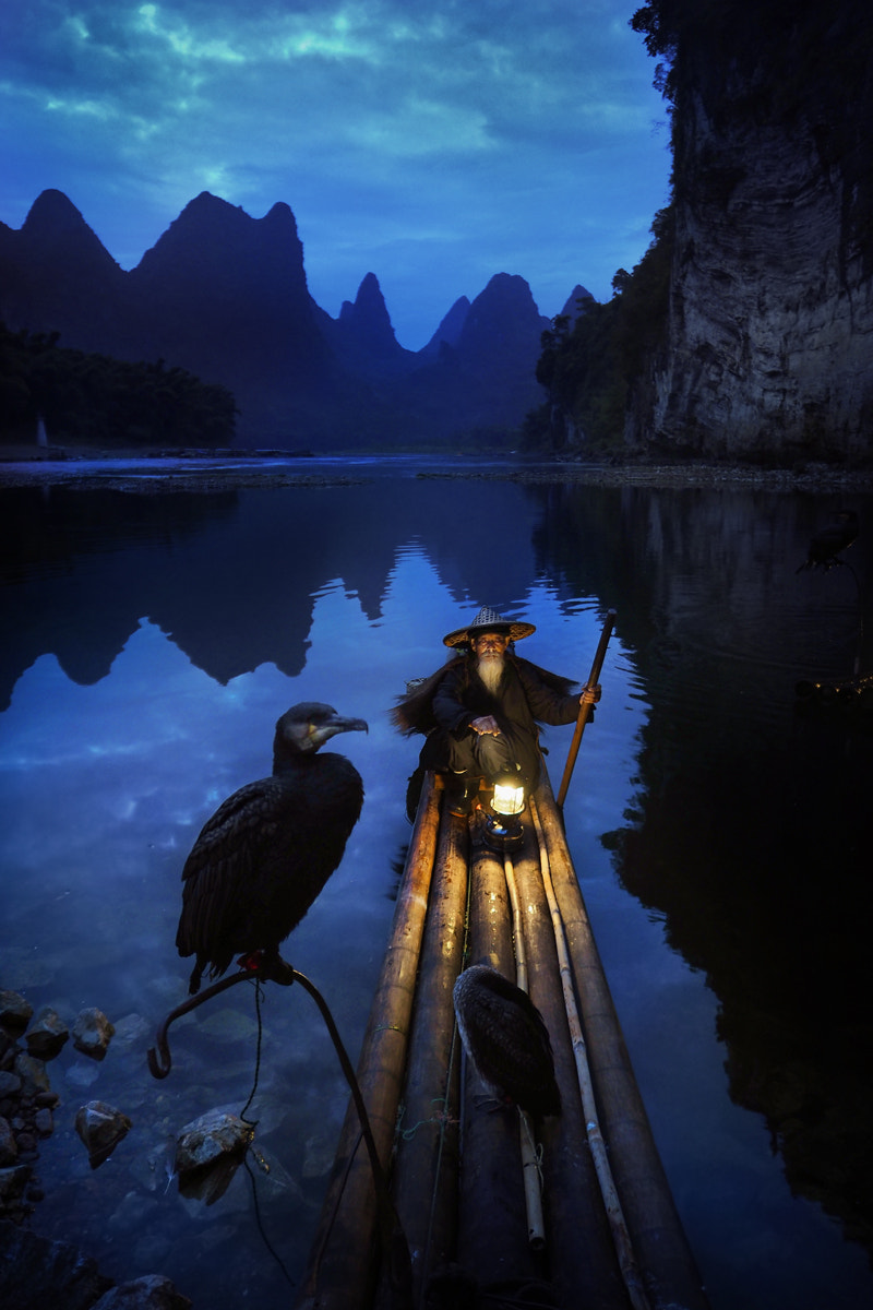 Olympus OM-D E-M10 + OLYMPUS M.12mm F2.0 sample photo. The wizard in guilin, china photography
