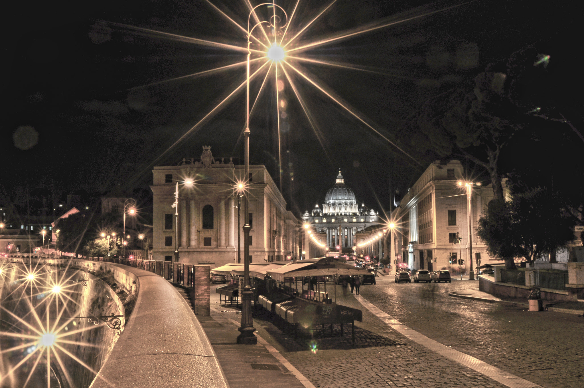 Nikon D90 + AF Zoom-Nikkor 24-120mm f/3.5-5.6D IF sample photo. San pietro vista da castel sant'angelo photography