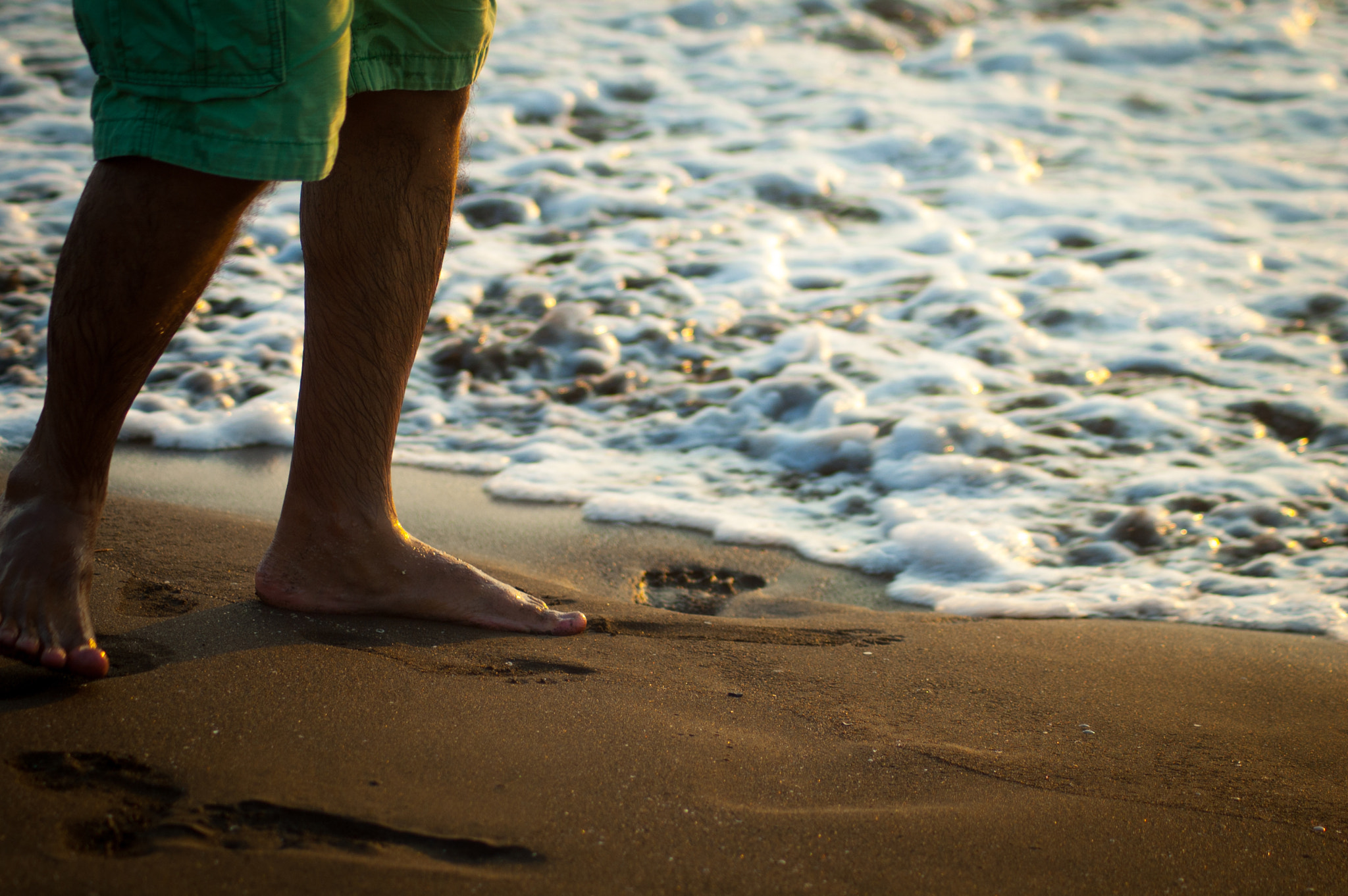 Nikon D40 sample photo. A walk on the beach photography