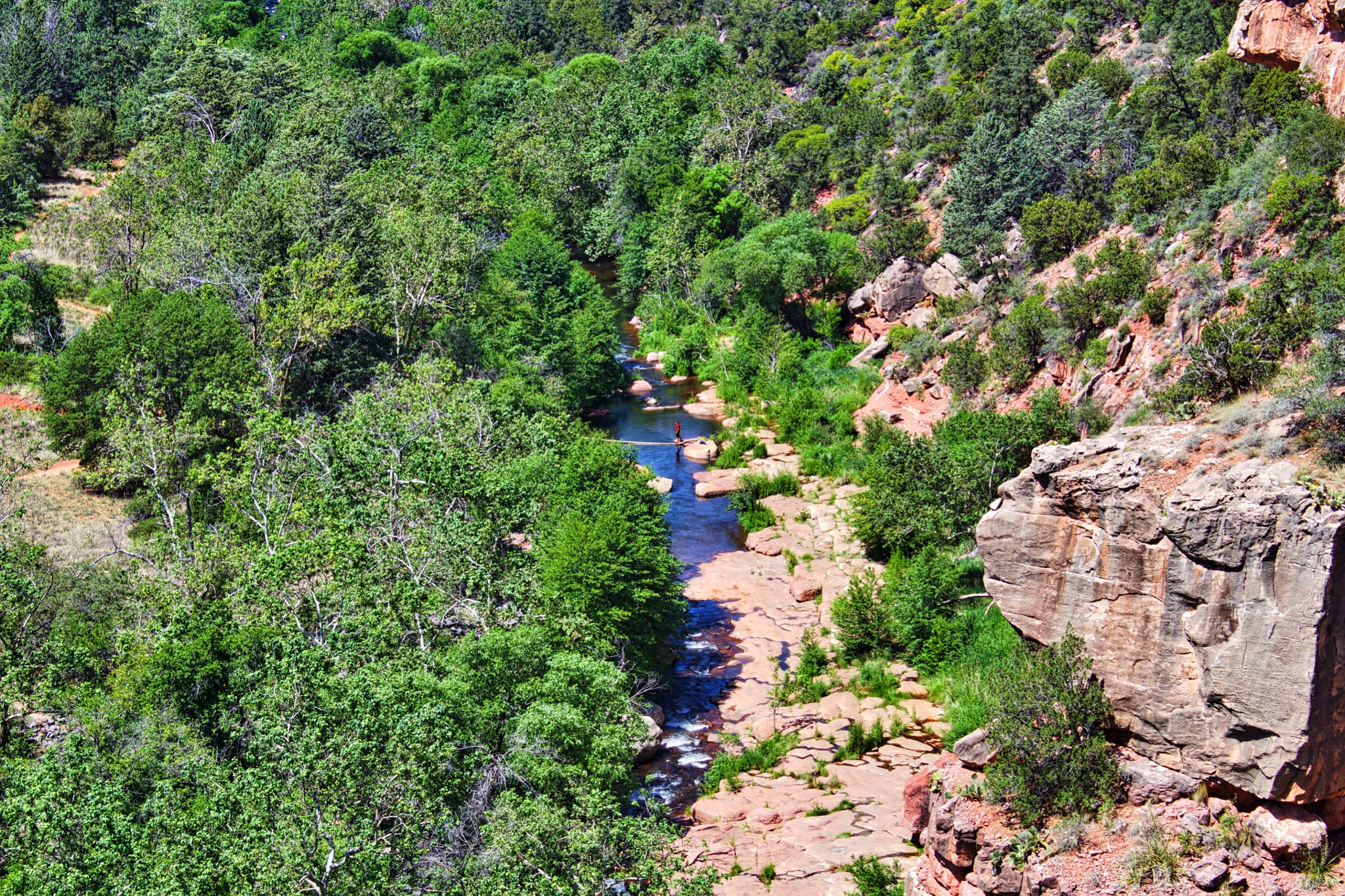 Canon EOS 100D (EOS Rebel SL1 / EOS Kiss X7) sample photo. A fishing hole on oak creek photography