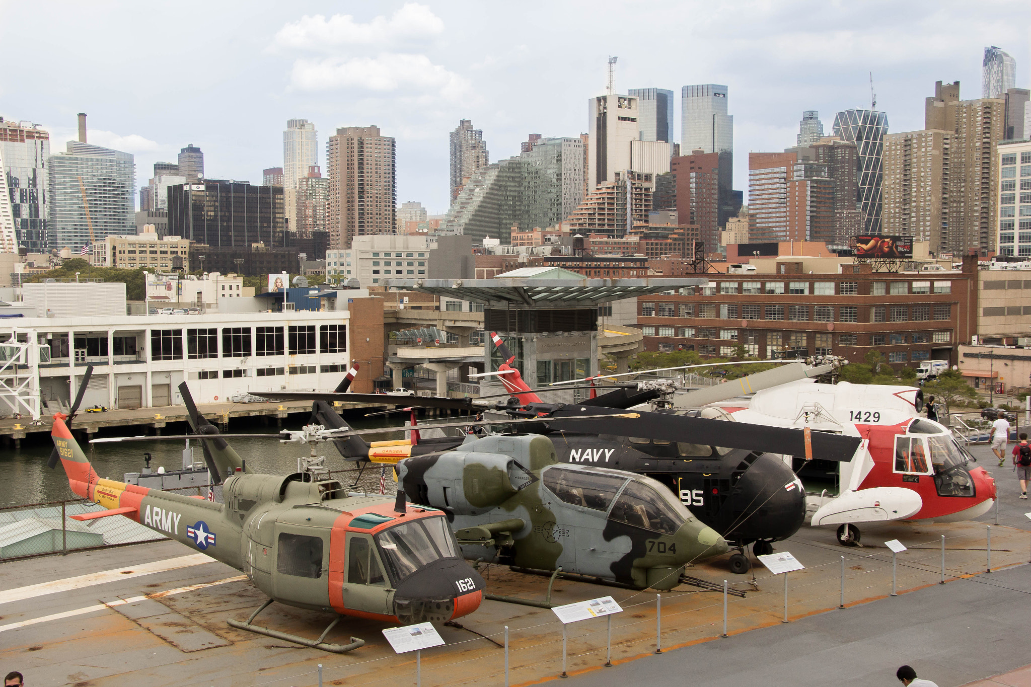 Canon EOS 60D + Tamron AF 18-250mm F3.5-6.3 Di II LD Aspherical (IF) Macro sample photo. Helicopters on intrepid photography
