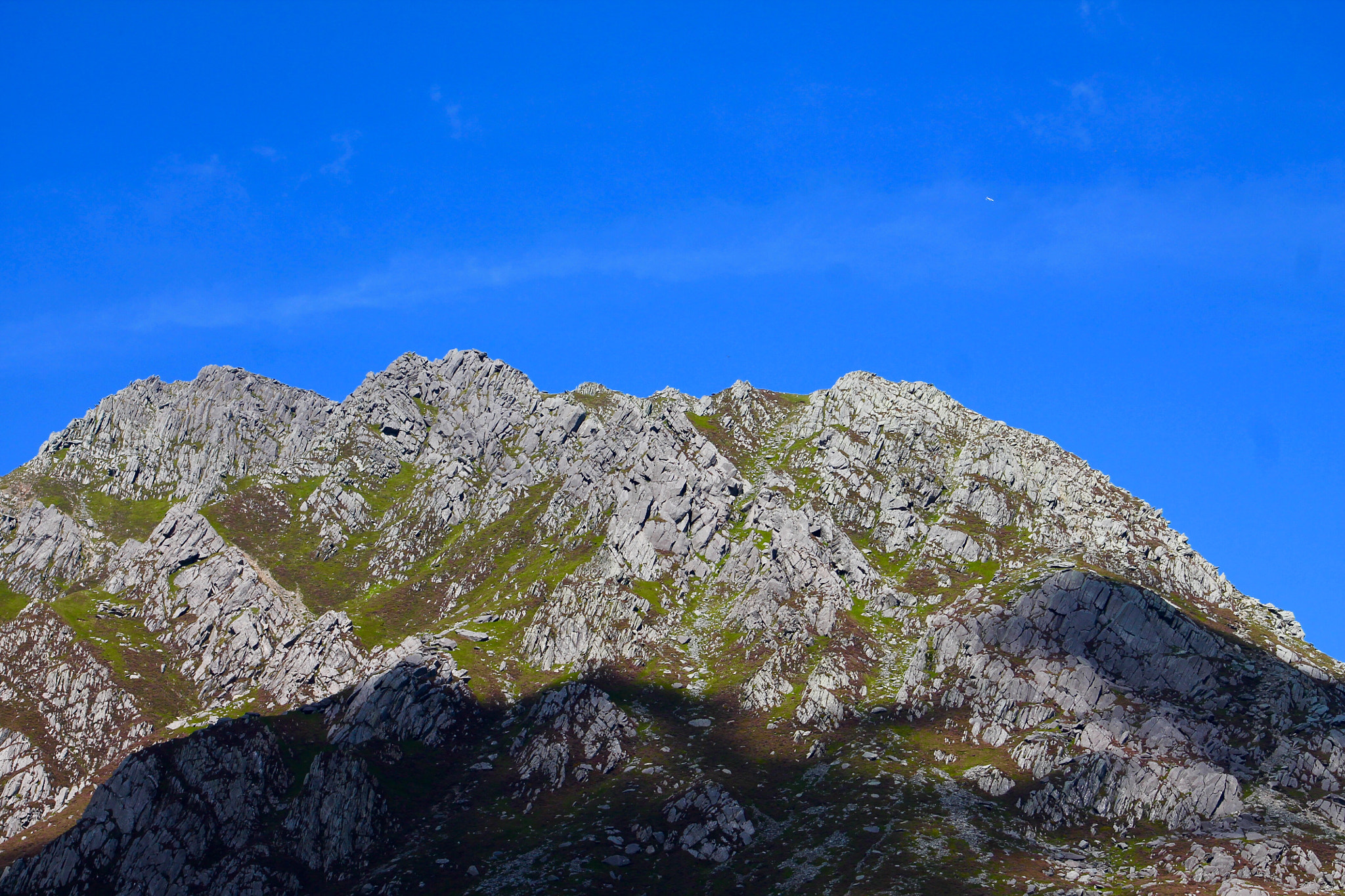 Canon EF75-300mm f/4-5.6 sample photo. Snowdonian peak half shadowed by approaching cloud photography