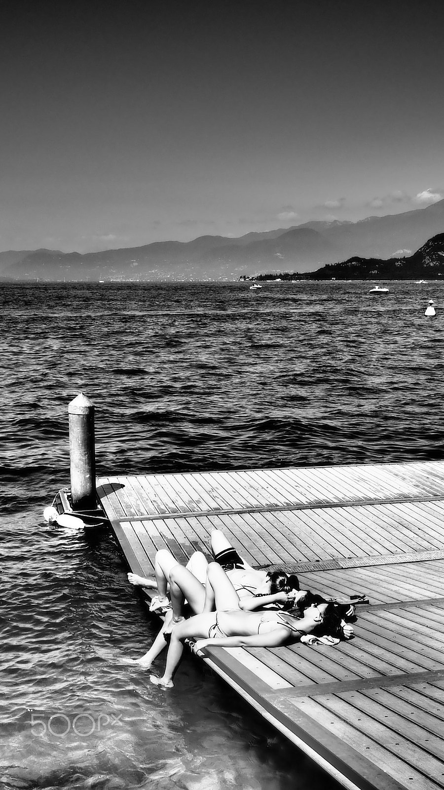 OLYMPUS M.14-150mm F4.0-5.6 II sample photo. Italy b&w 2016 photography