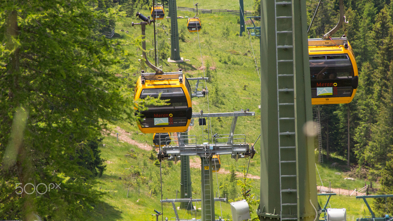 Sigma 18-250mm F3.5-6.3 DC OS HSM sample photo. Going up! photography