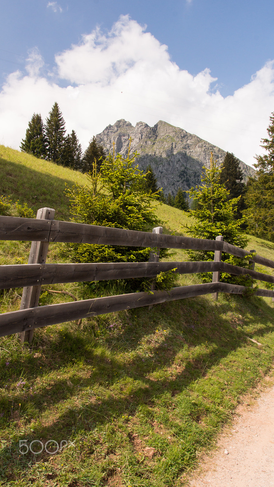 Sony SLT-A65 (SLT-A65V) + Tamron AF 28-105mm F4-5.6 [IF] sample photo. Italian alps photography