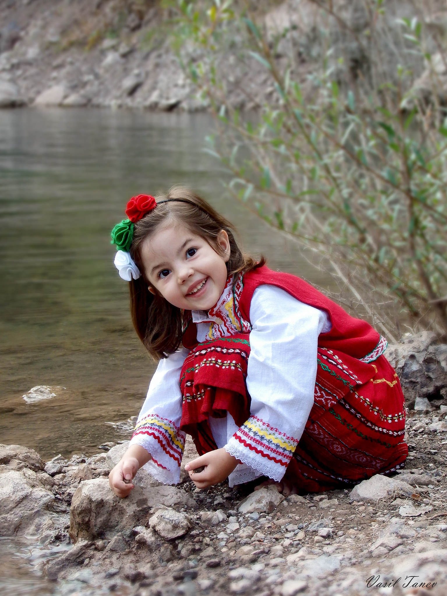 Olympus SH-60 sample photo. On the river bank... photography