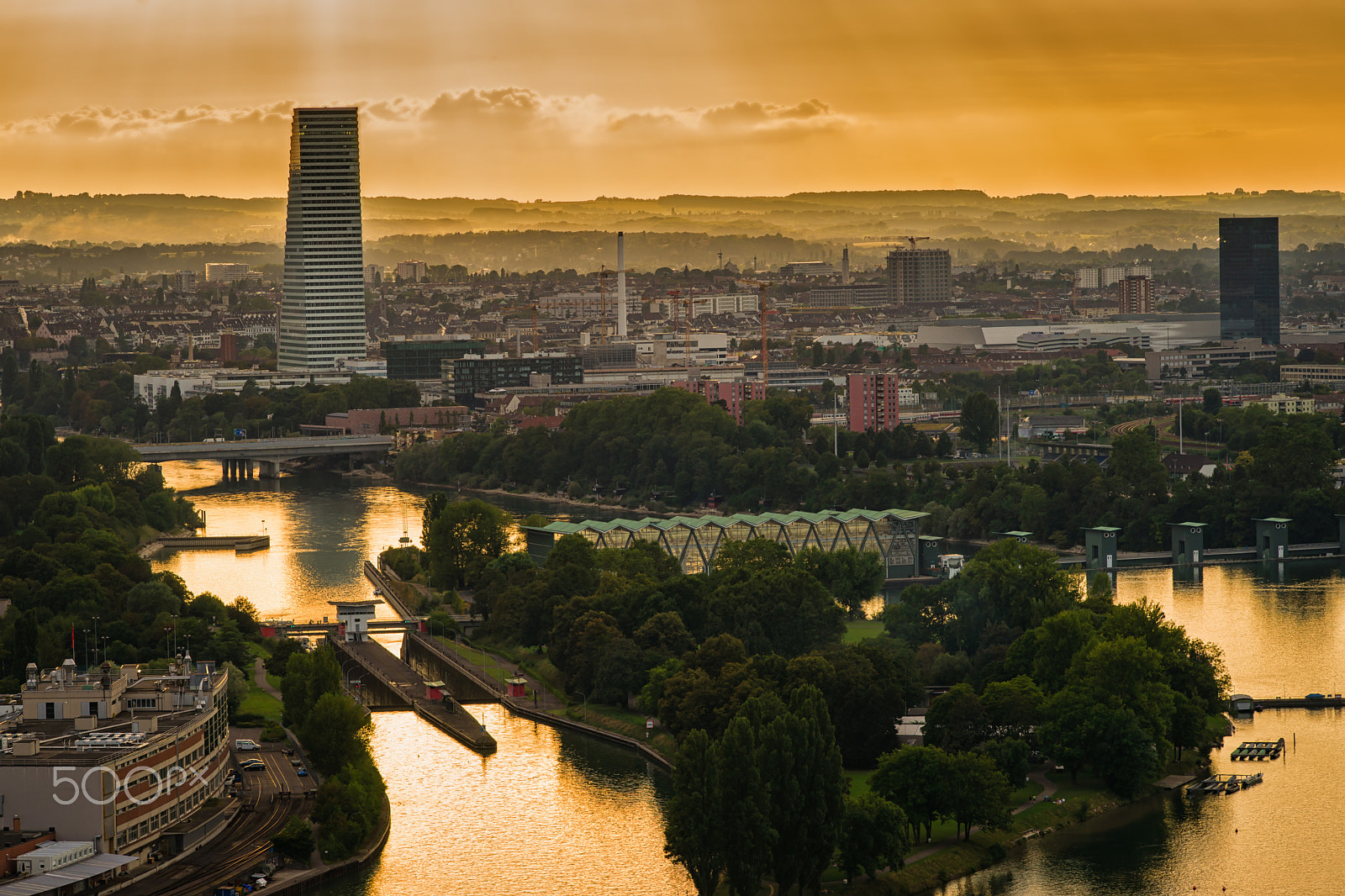 Sony Sonnar T* 135mm F1.8 ZA sample photo. Basel - rhein and roche tower photography