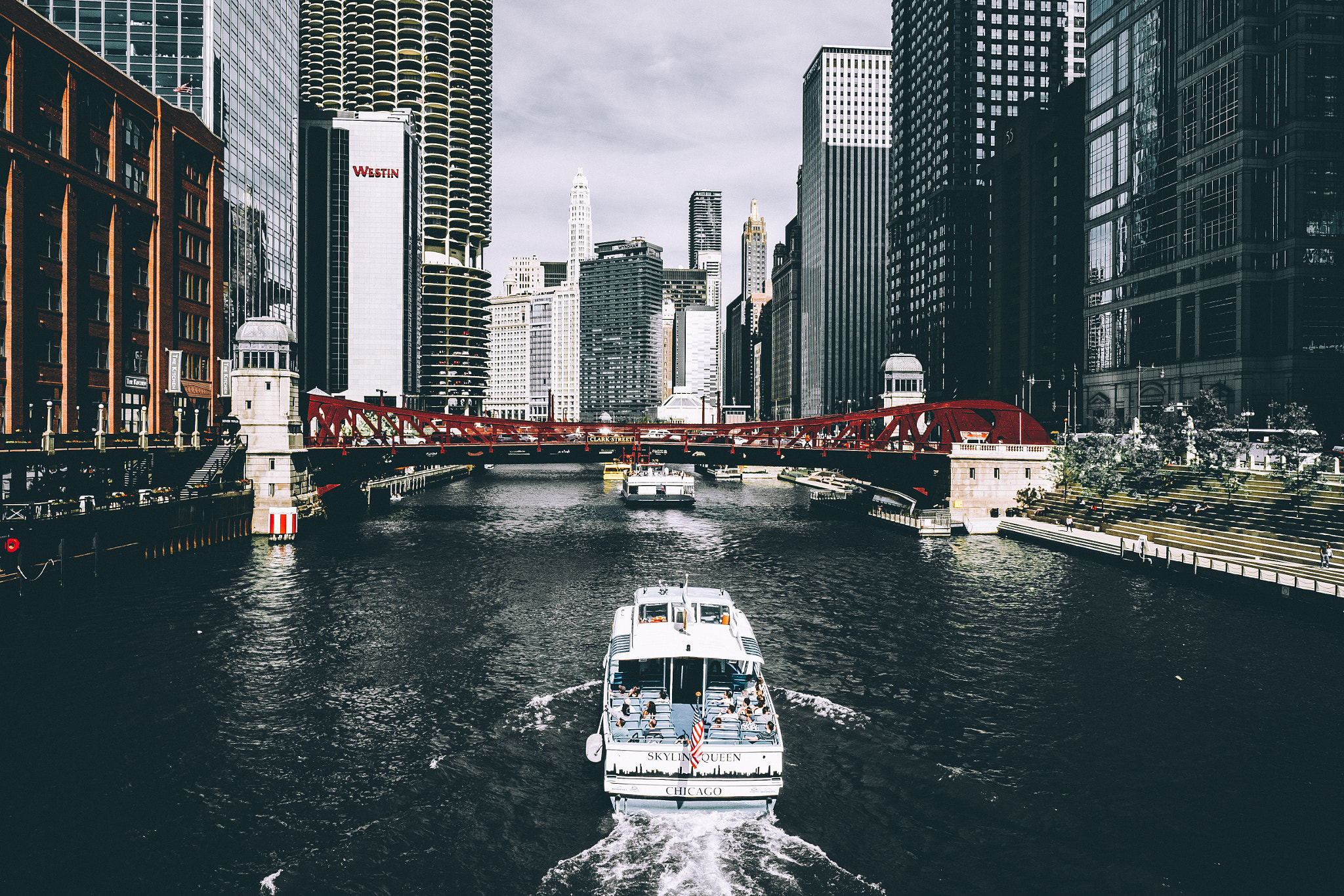 Fujifilm X-Pro1 + Fujifilm XF 16mm F1.4 R WR sample photo. River cruise photography
