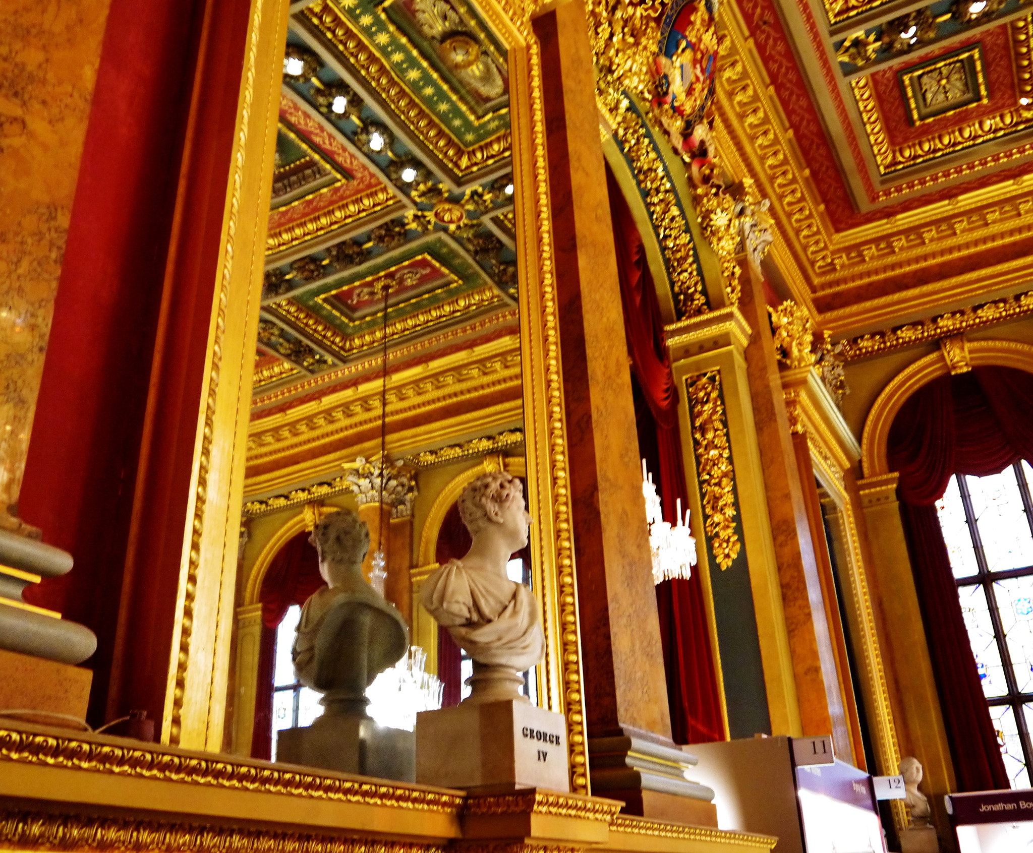 Panasonic Lumix DMC-GF3 + IO 14-42mm F3.5-5.6 sample photo. Livery hall, city, london photography
