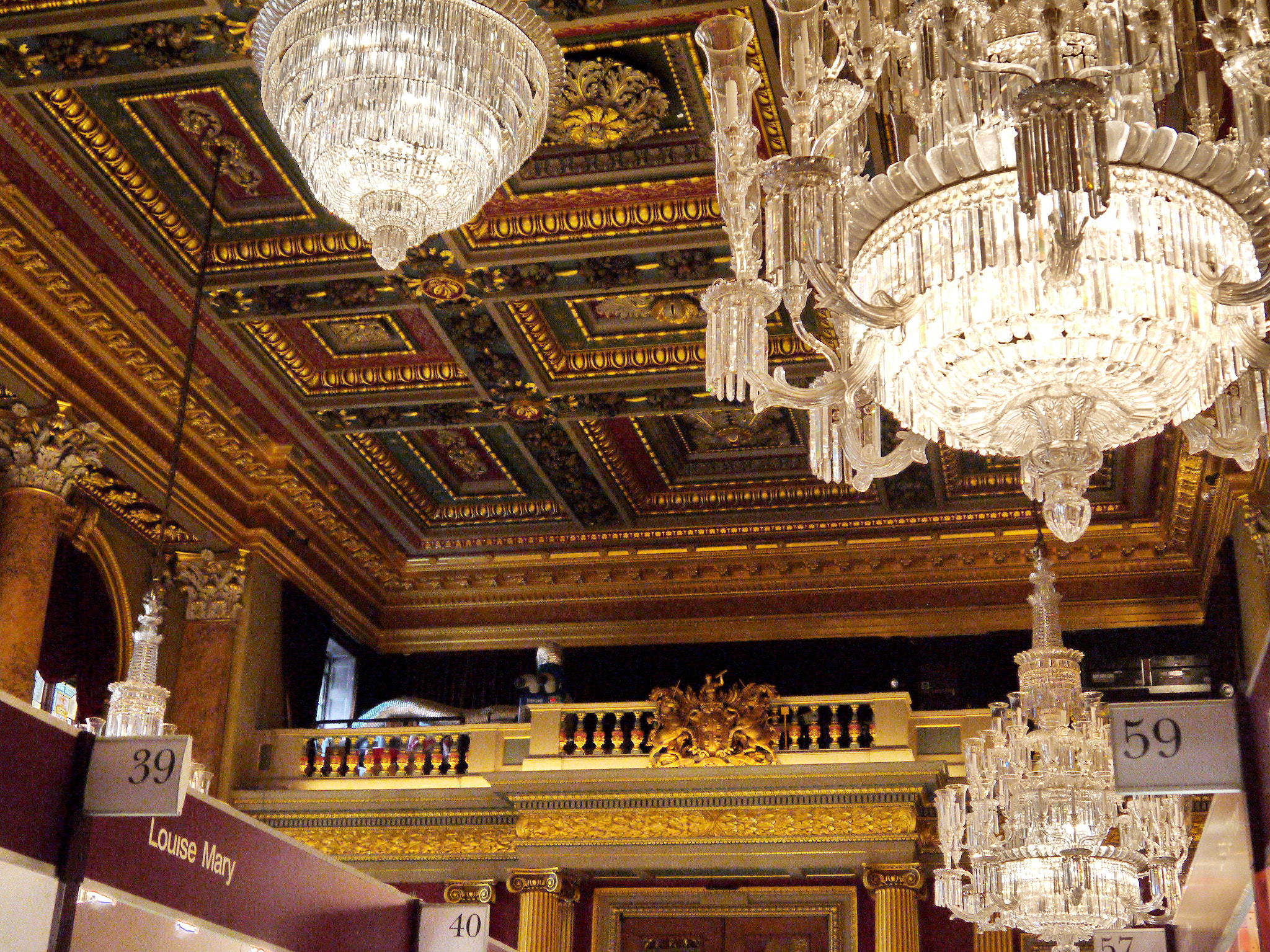 Panasonic Lumix DMC-GF3 + IO 14-42mm F3.5-5.6 sample photo. Livery hall, city, london photography