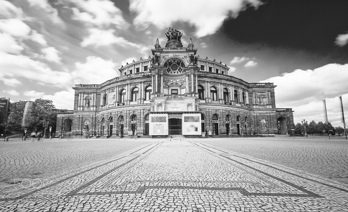 Pentax K10D sample photo. Semper opera in dresden photography