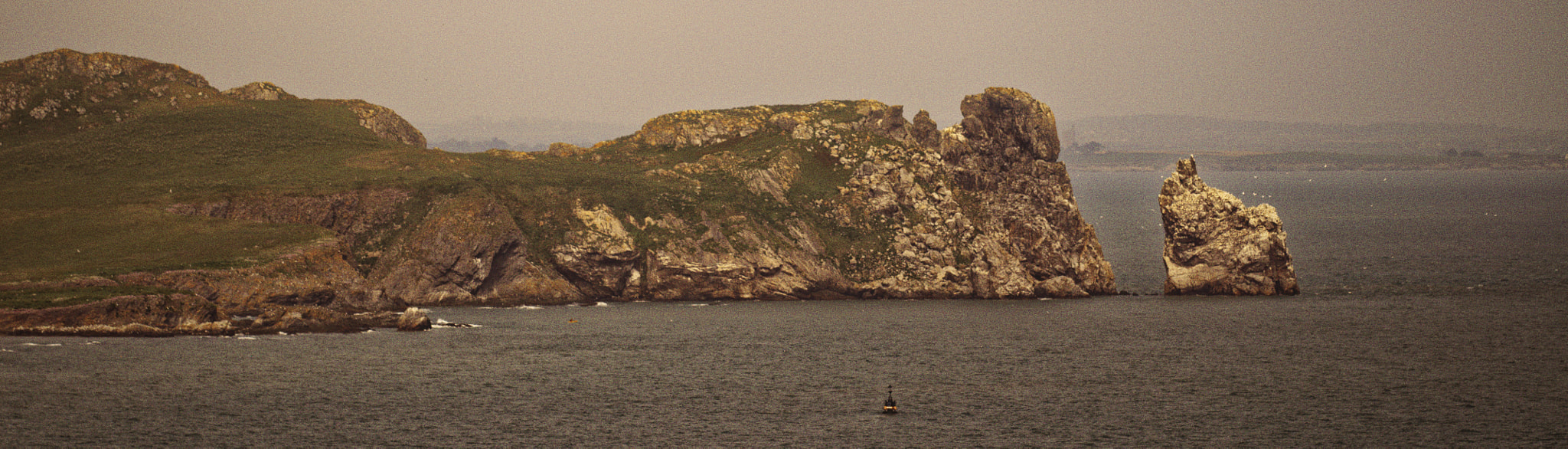 Nikon D90 + Sigma 150mm F2.8 EX DG Macro HSM sample photo. Old school irish rocks photography