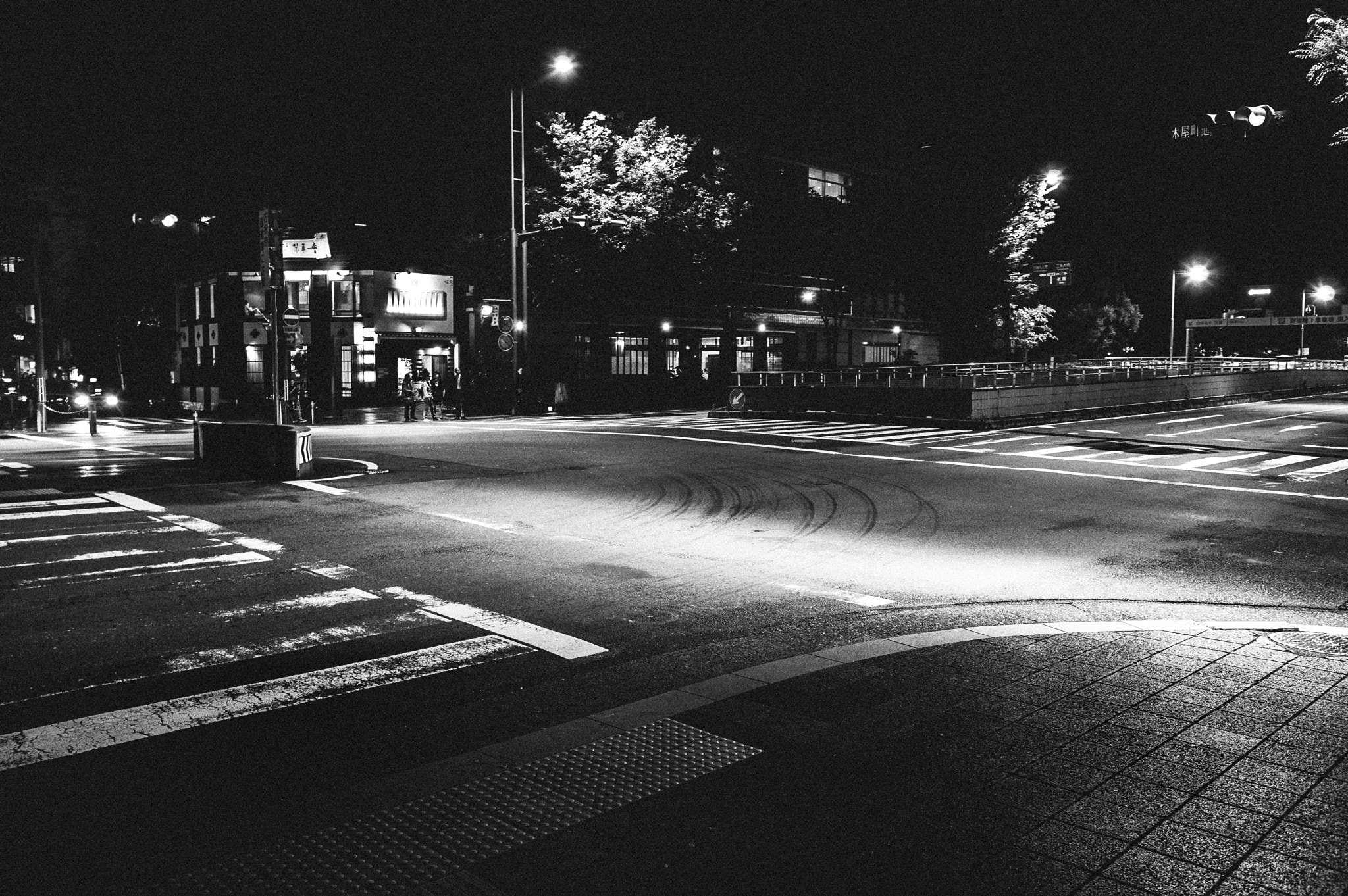 Pentax K-3 + Sigma 18-35mm F1.8 DC HSM Art sample photo. Turn photography