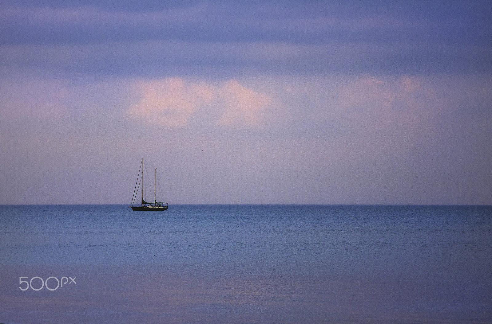 Canon EF 24-85mm F3.5-4.5 USM sample photo. Bateau photography