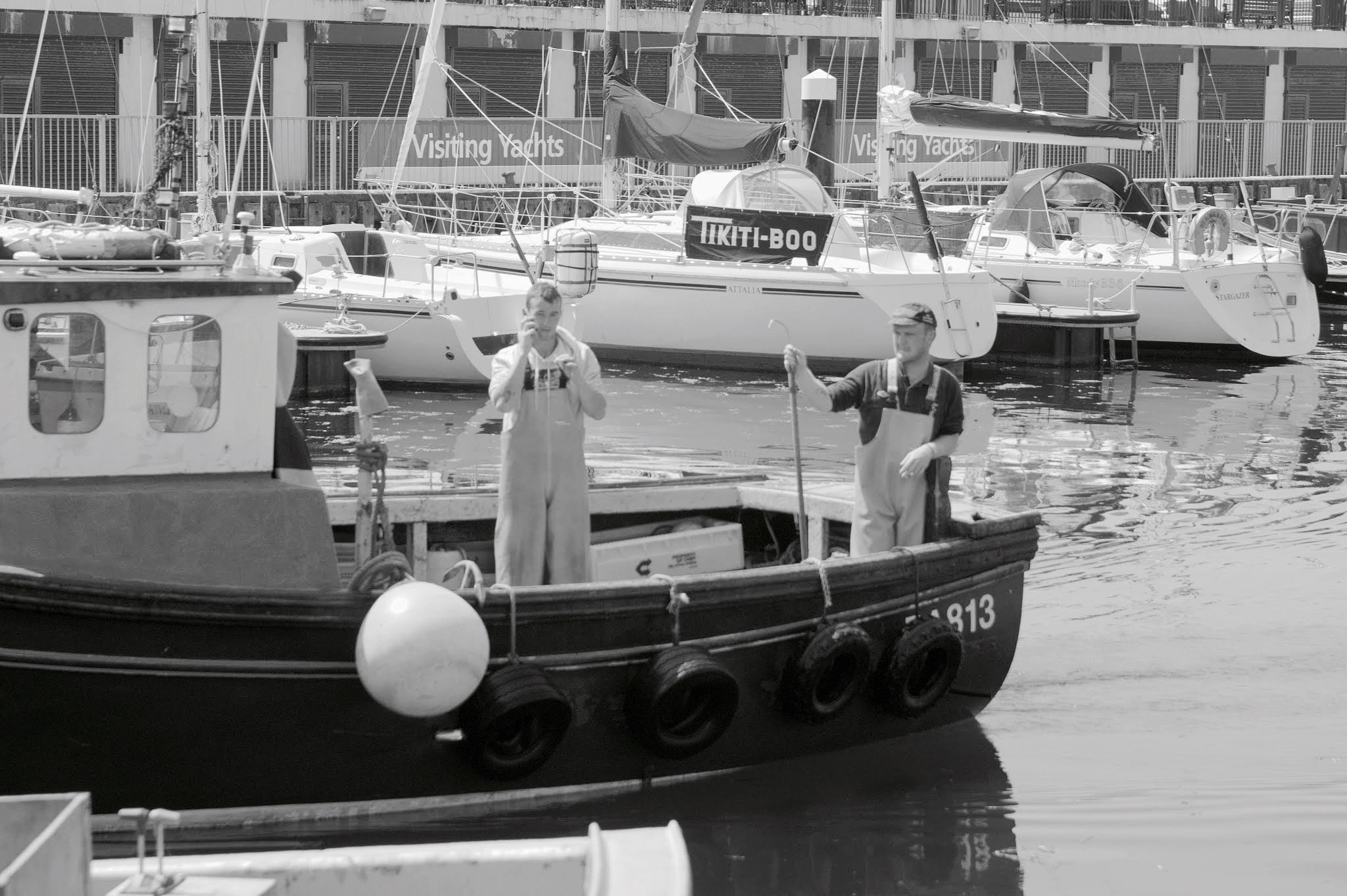 Nikon D5000 sample photo. Fishing boat photography