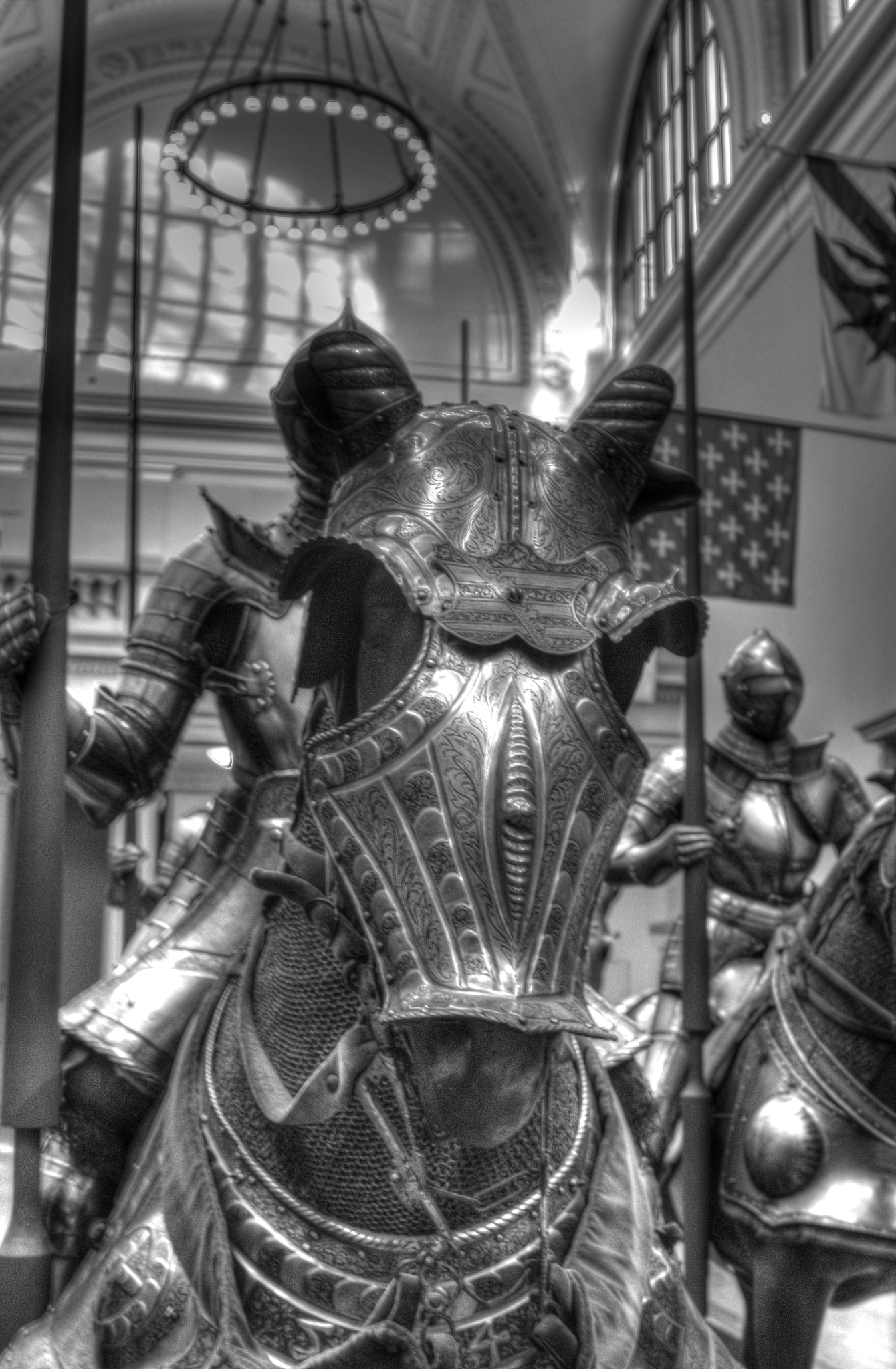 Canon EF-S 18-55mm F3.5-5.6 IS sample photo. Knight in armor photography