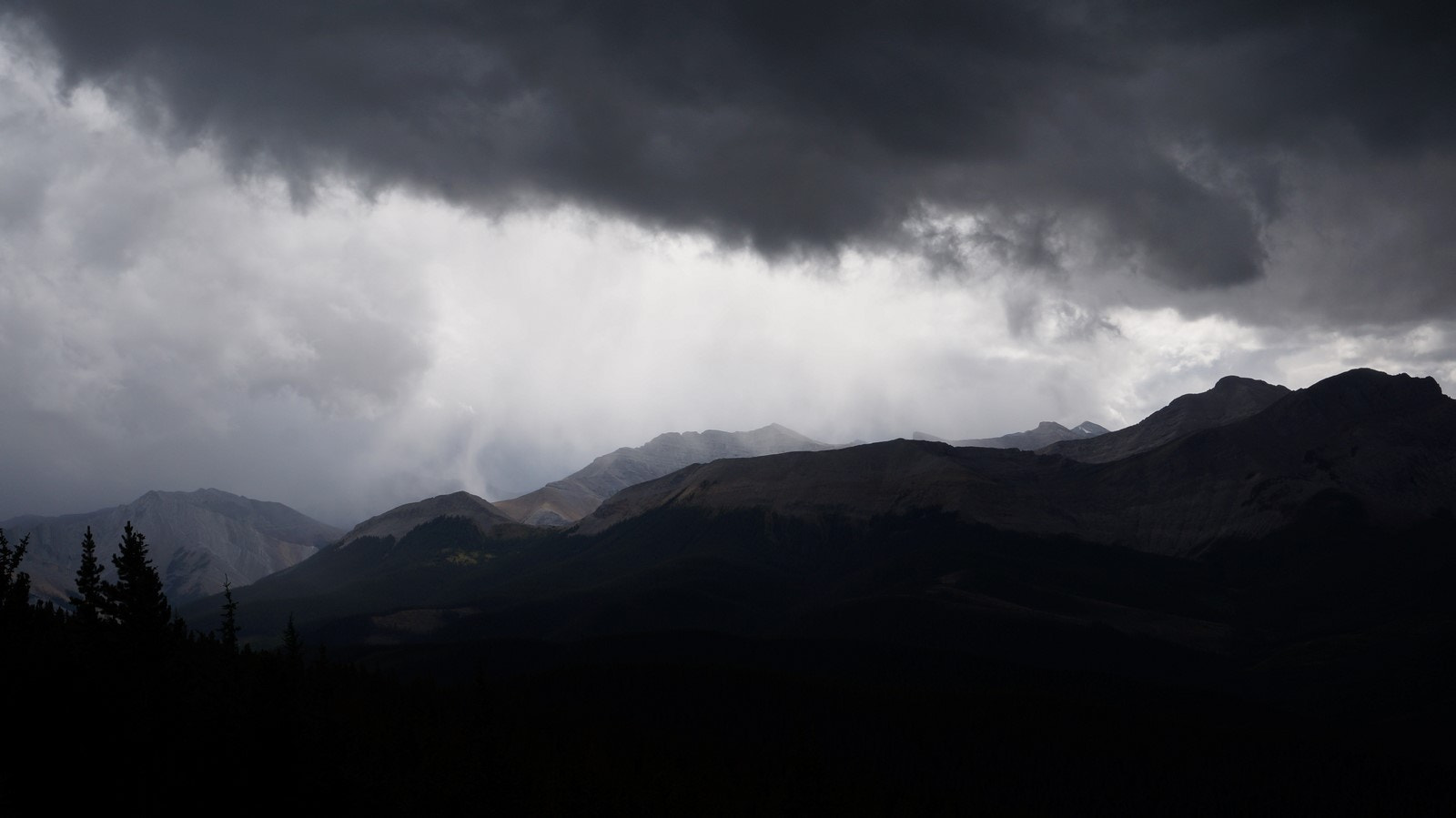Sony Alpha NEX-3N sample photo. Storm is coming photography