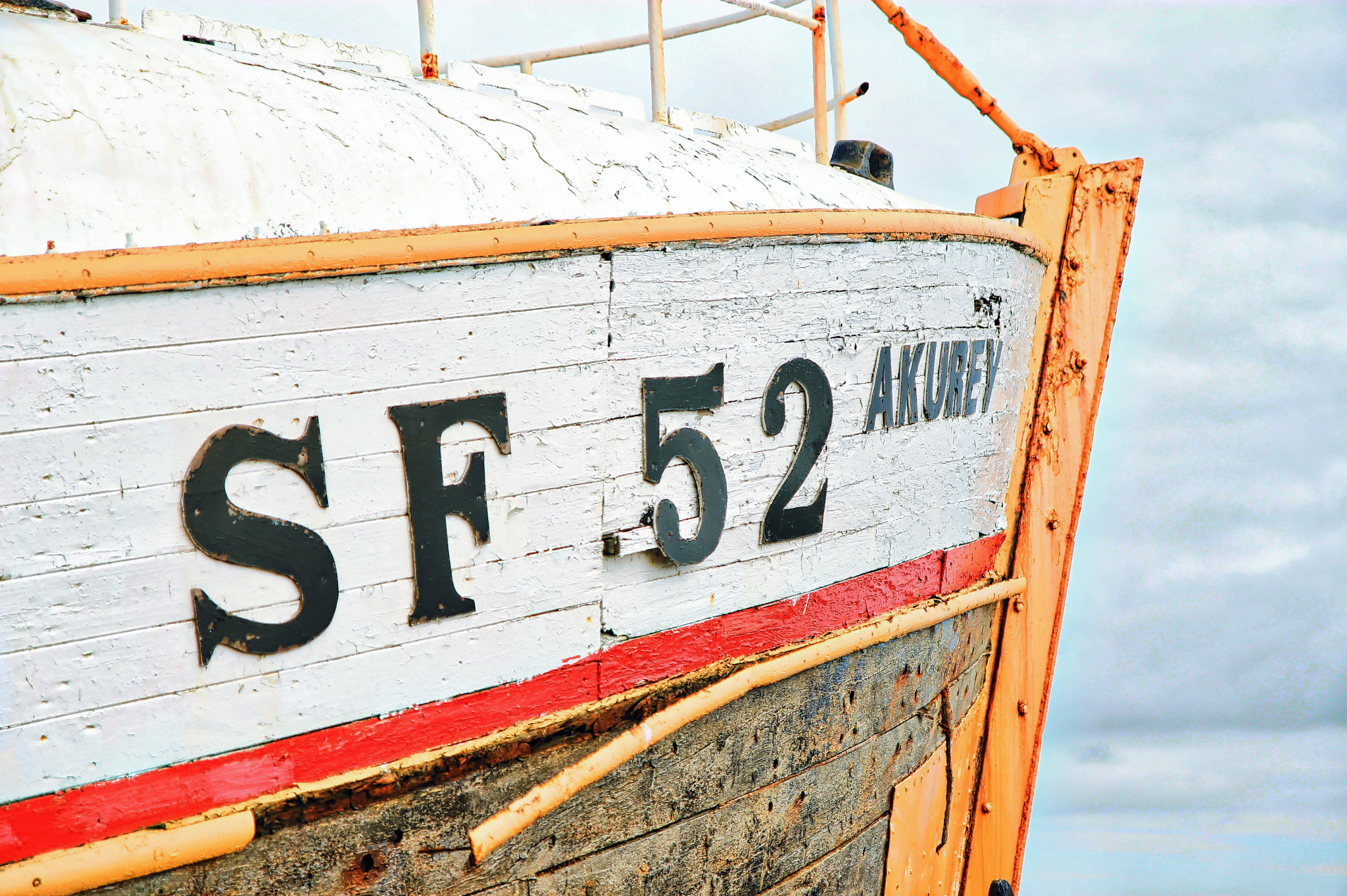 Canon EOS 550D (EOS Rebel T2i / EOS Kiss X4) sample photo. Icelandic boat. photography