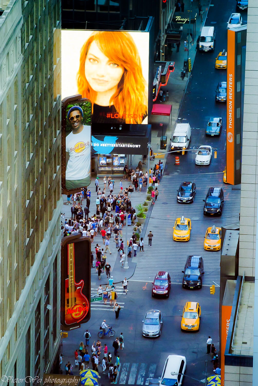 Nikon 1 Nikkor VR 30-110mm F3.8-5.6 sample photo. Lost in time square photography