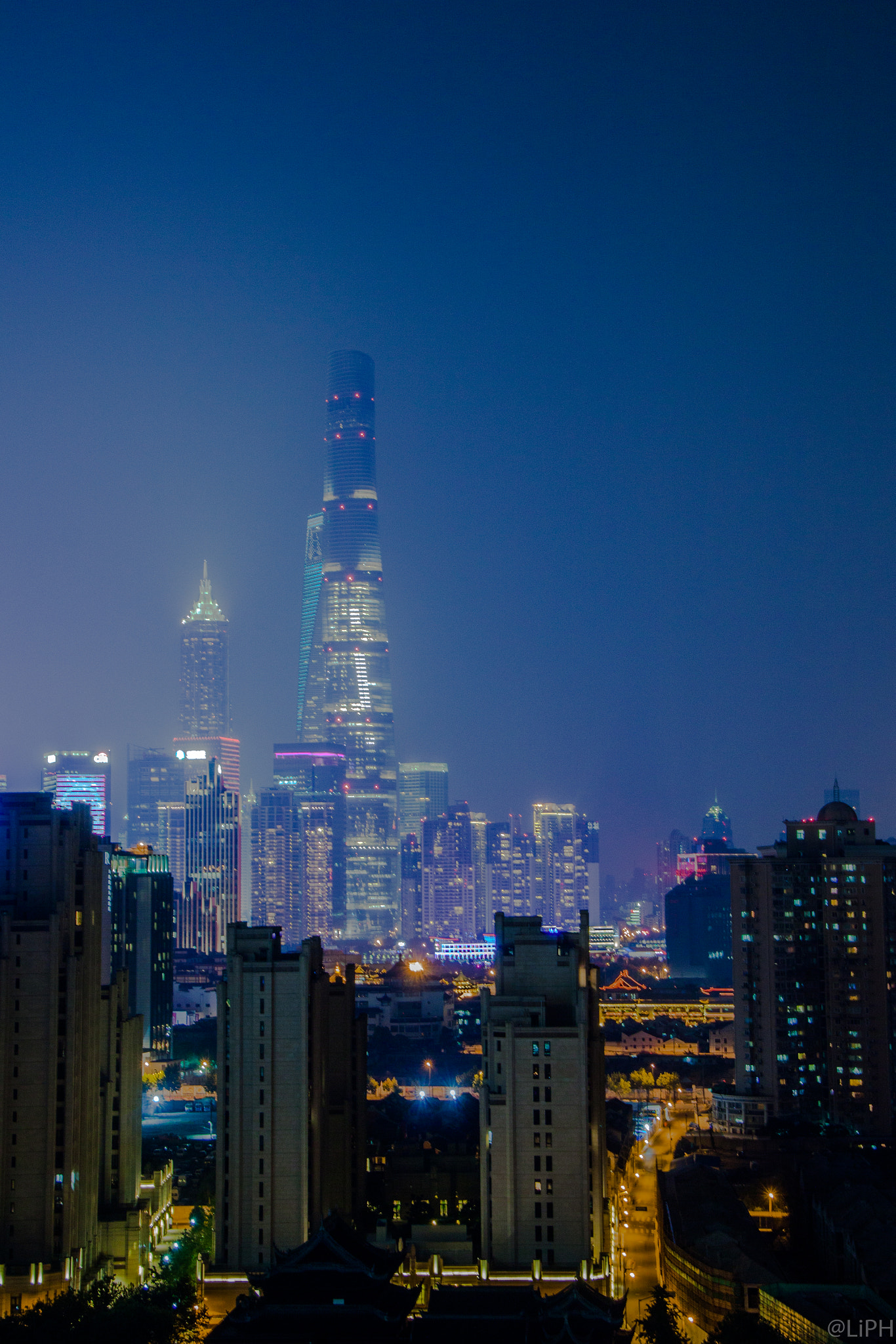 Sigma 18-250mm F3.5-6.3 DC OS HSM sample photo. Nightscape of shanghai photography