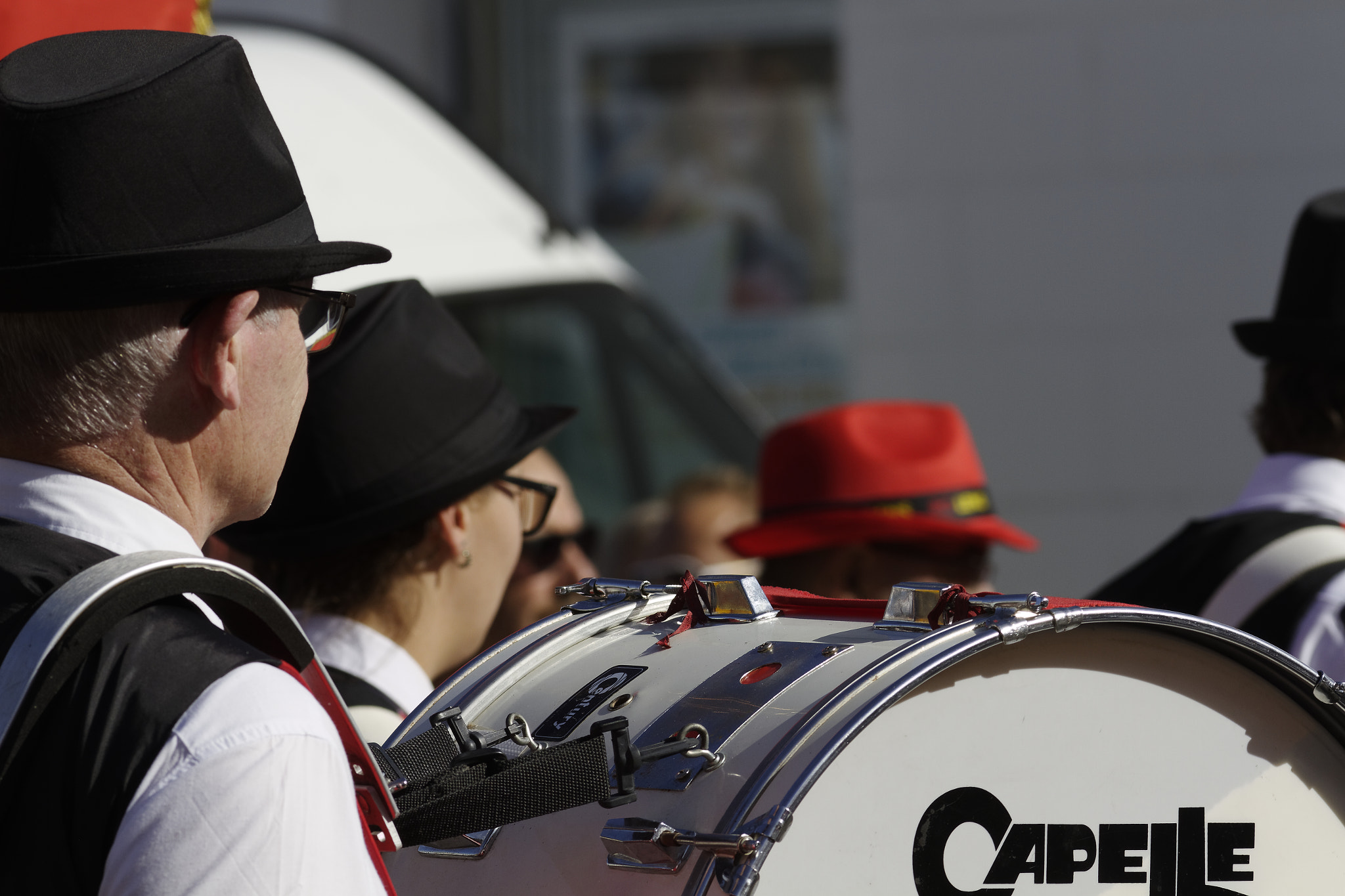 Canon EOS 7D + Canon EF 200mm f/2.8L sample photo. Jazz band in red and black photography