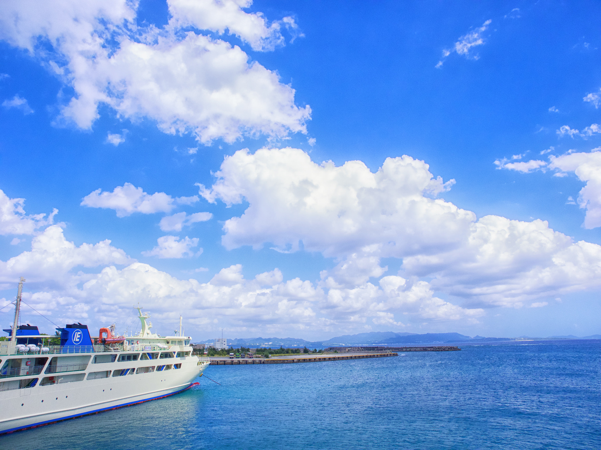 Olympus OM-D E-M1 sample photo. View from okinawa ie island ferry. photography