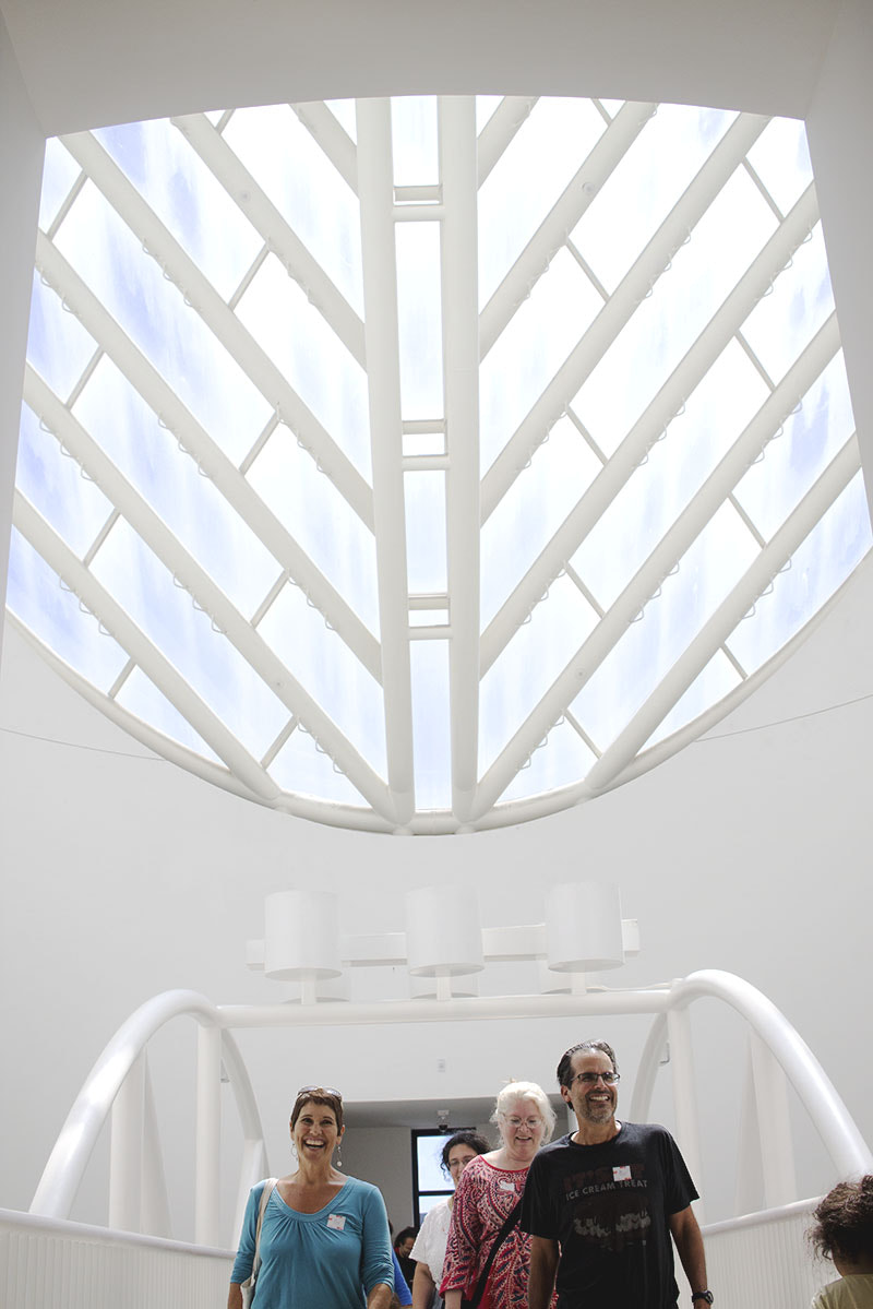 Canon EF-S 24mm F2.8 STM sample photo. Guests on oculus bridge, sfmoma photography