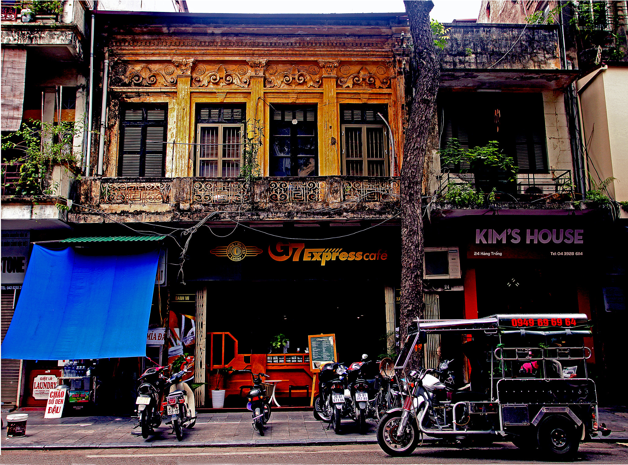 Canon EF 17-35mm f/2.8L sample photo. Ancient city of hanoi photography