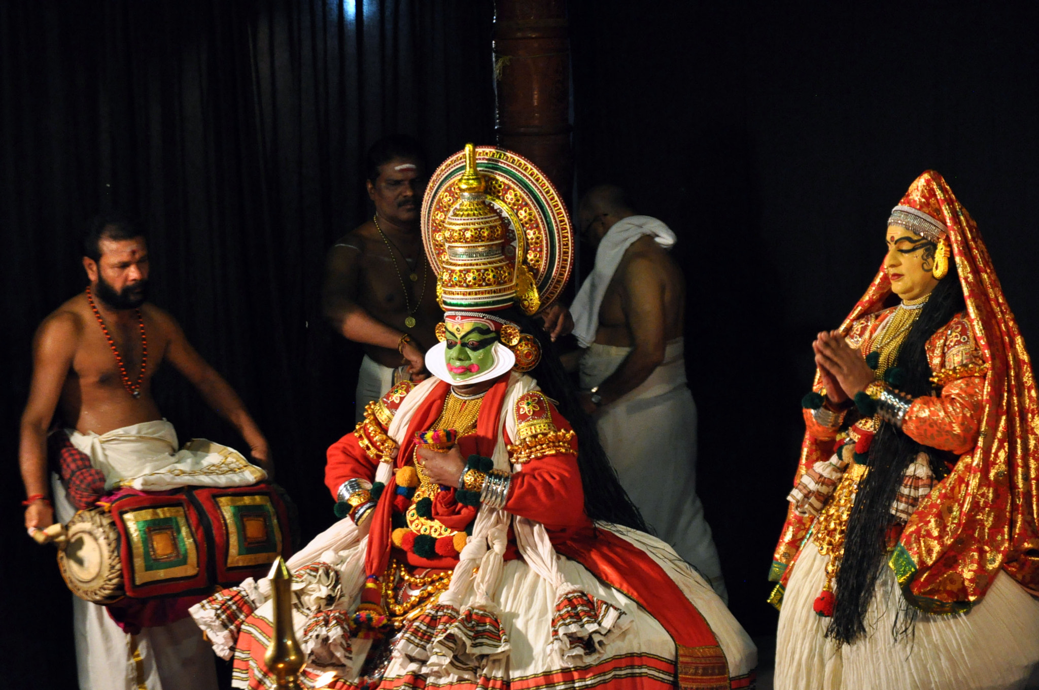 Nikon D5000 sample photo. Kathakali - behind the scene photography
