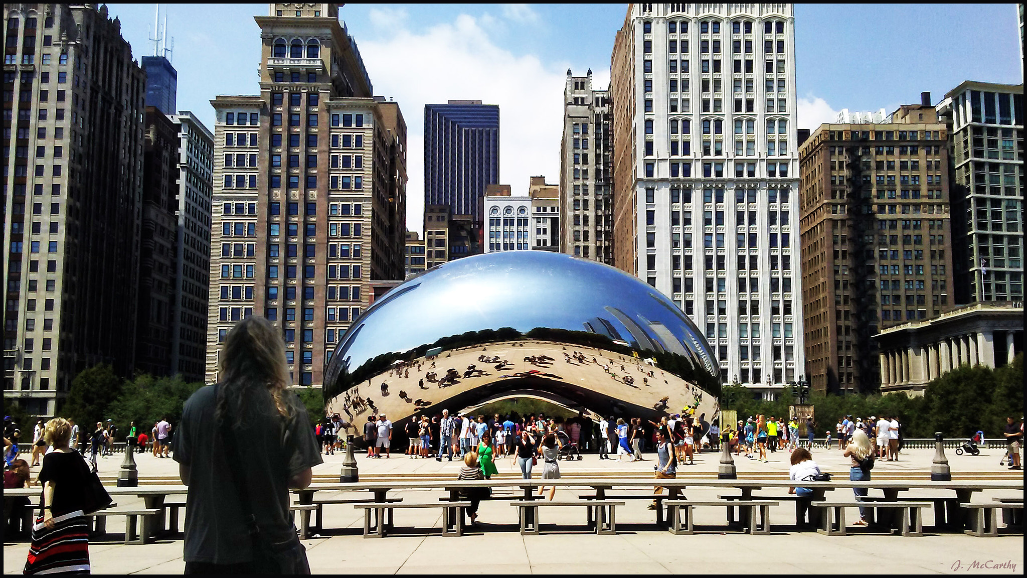 LG Zone3 sample photo. Cloud gate photography