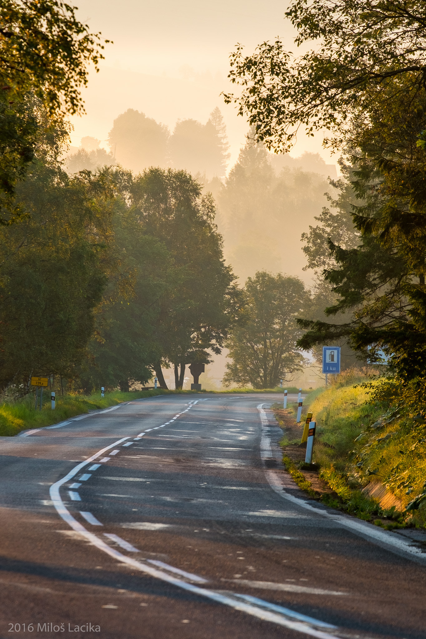 Fujifilm XF 55-200mm F3.5-4.8 R LM OIS sample photo. Morning in zdiar photography