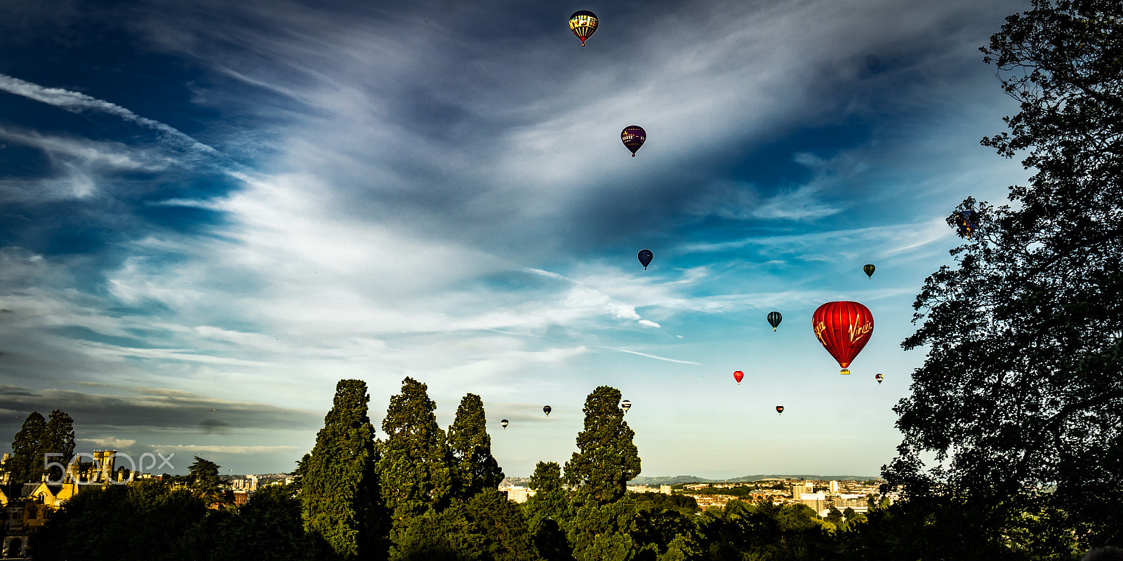 Sony a7R + Sony Sonnar T* E 24mm F1.8 ZA sample photo. Balloon festival photography