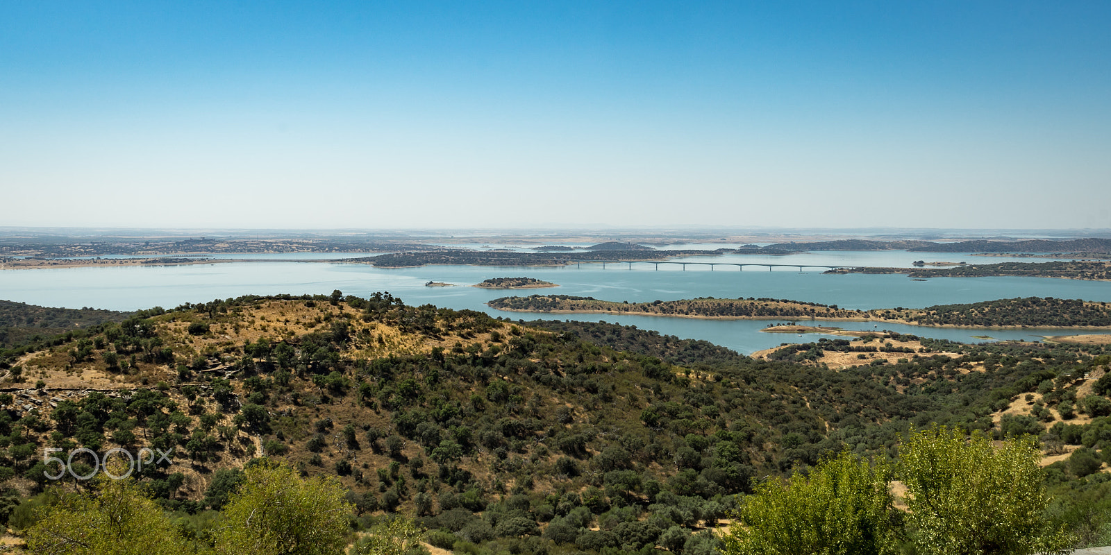 Sony a7R + Sony Sonnar T* E 24mm F1.8 ZA sample photo. The view from monsaraz photography