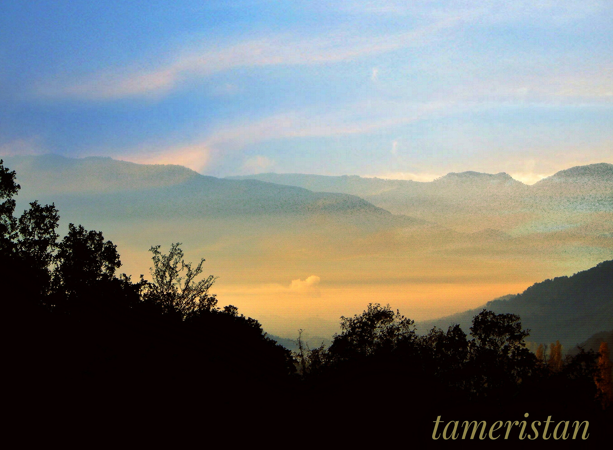 Fujifilm FinePix F601 ZOOM sample photo. Mountains photography