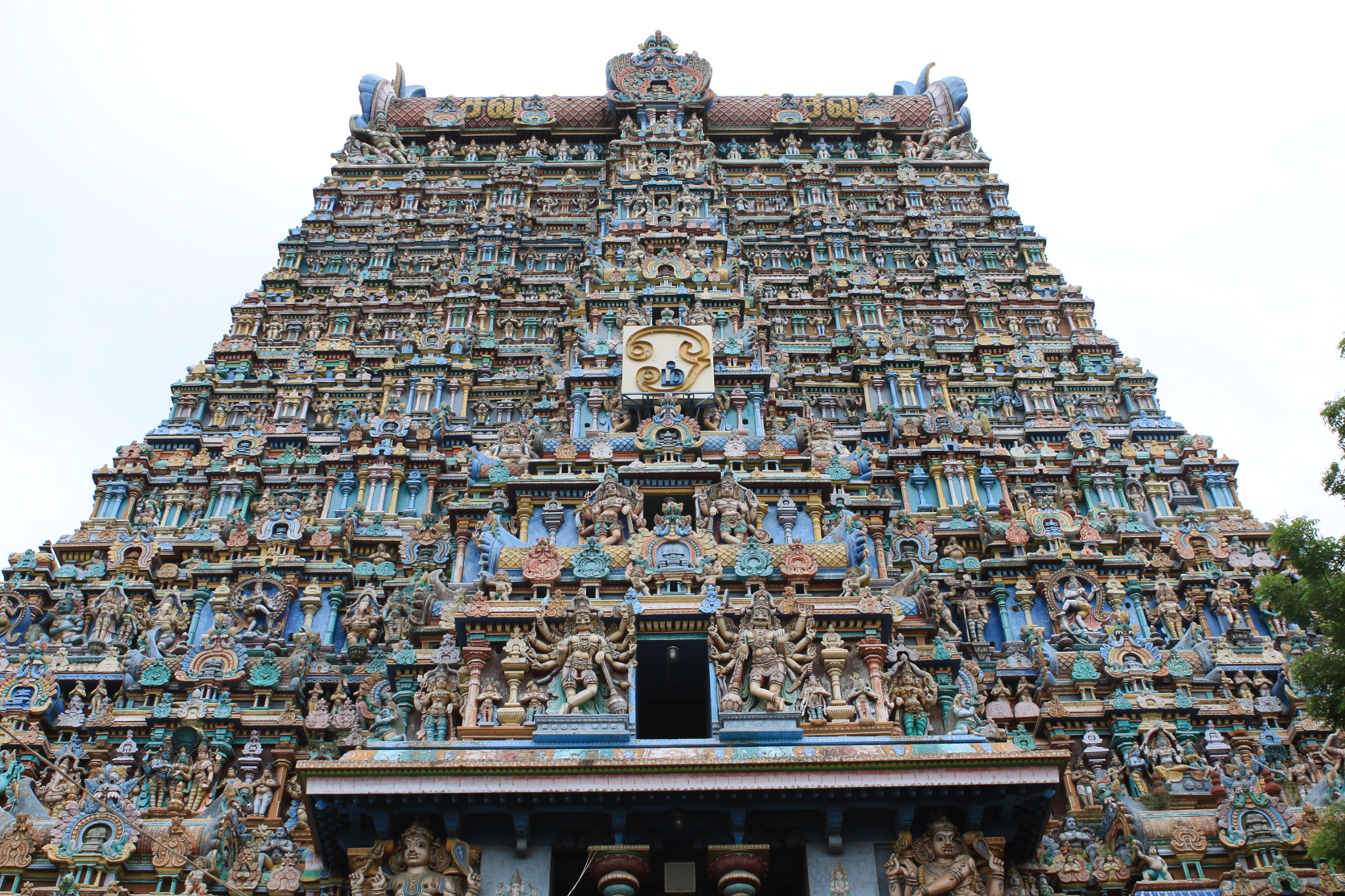 Canon EOS 50D + Canon EF 24-70mm F2.8L USM sample photo. East gopuram, meenakshi amman temple photography