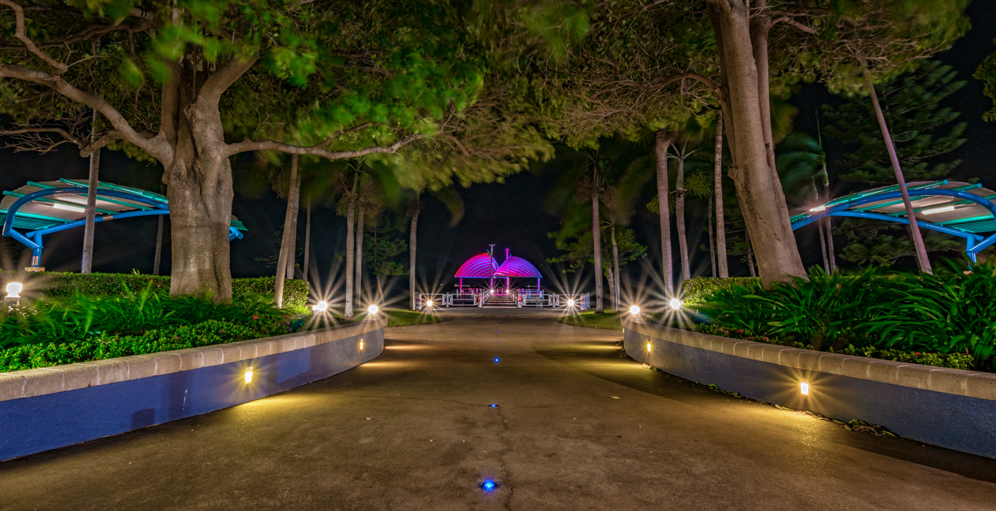 Samsung NX1 + Samsung NX 12-24mm F4-5.6 ED sample photo. Kissing point. townsville qld australia photography