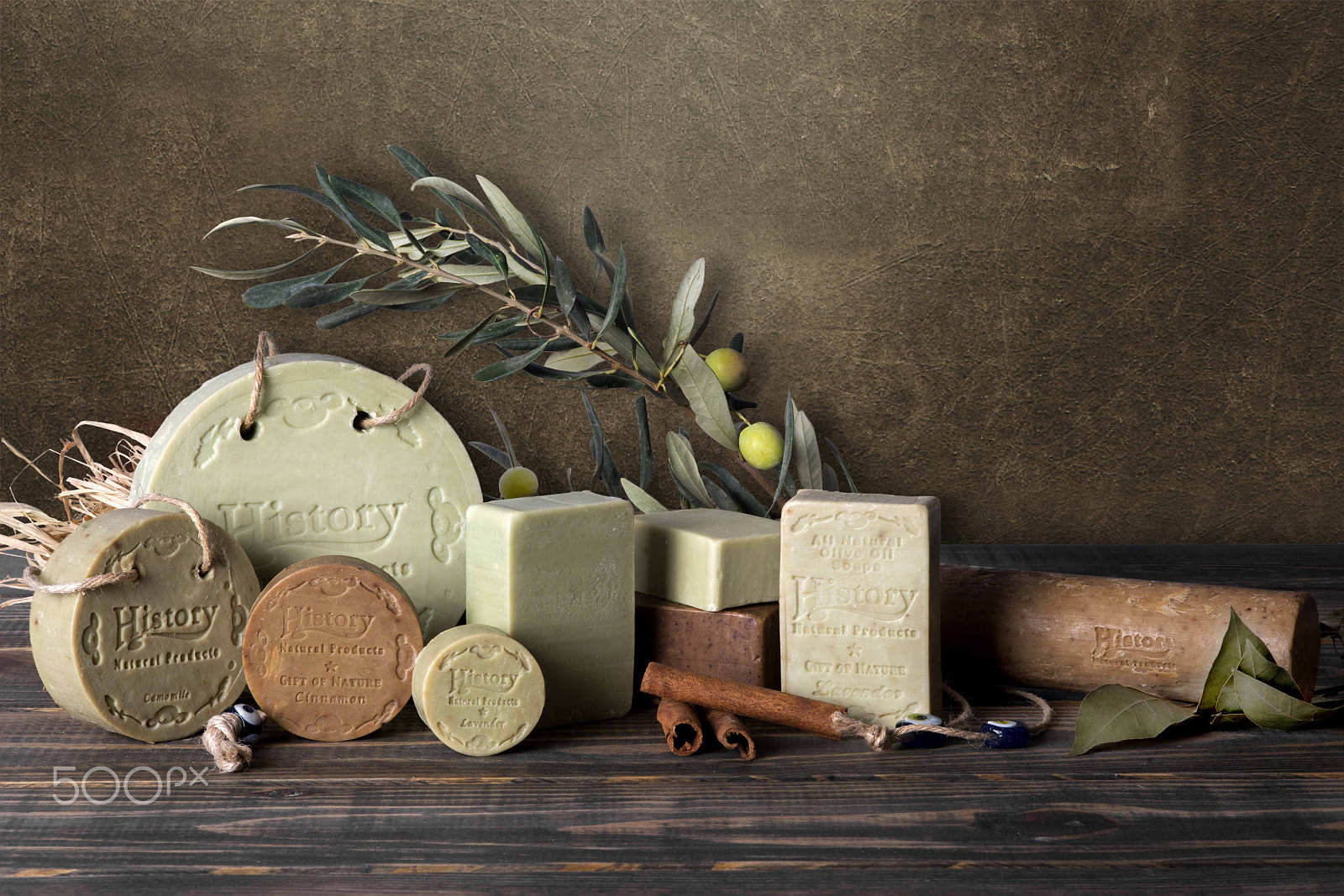 Nikon D800 + Sigma 105mm F2.8 EX DG Macro sample photo. History soap photography