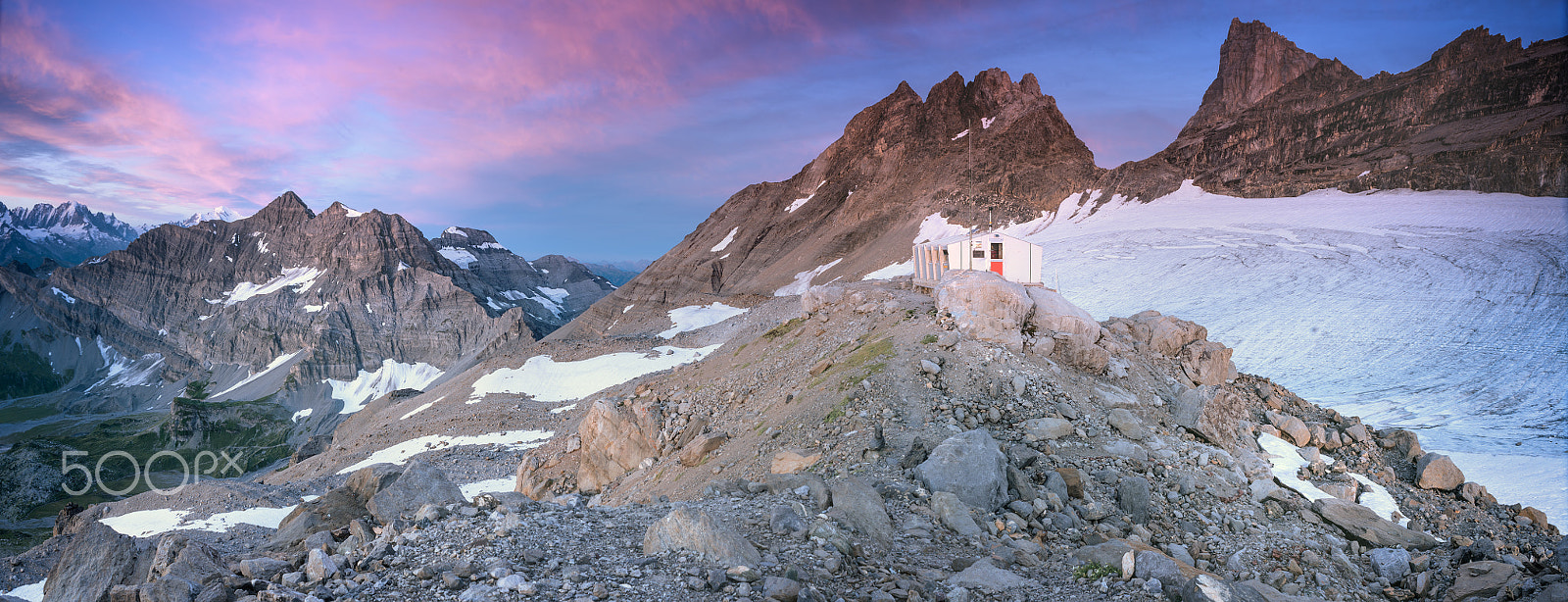 Nikon D600 + Nikon AF Nikkor 20mm F2.8D sample photo. Twilight in the swiss alps photography