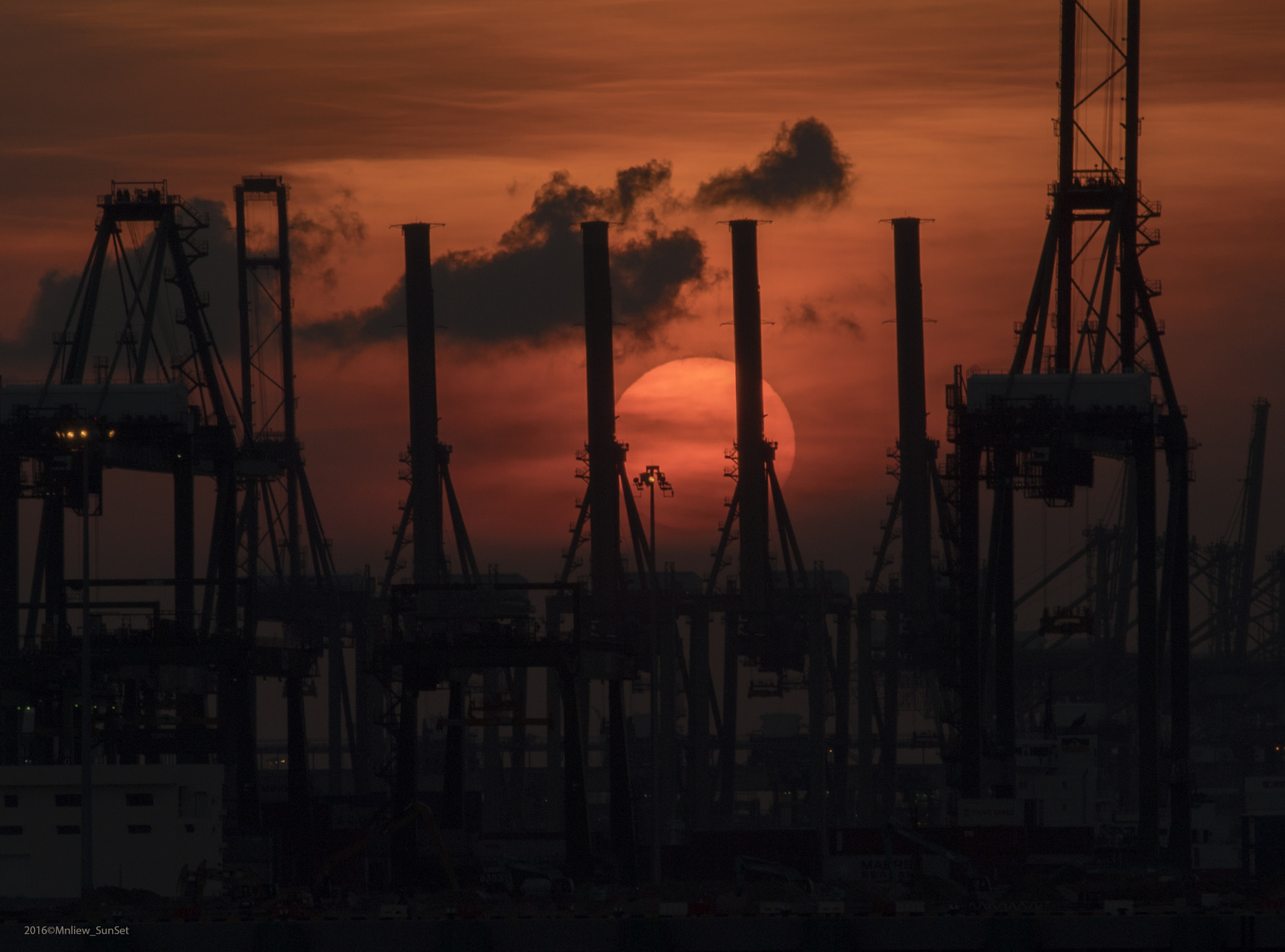 Nikon Nikkor AF-S 300mm F4E PF ED VR sample photo. Sunset by the keppel bay container port photography