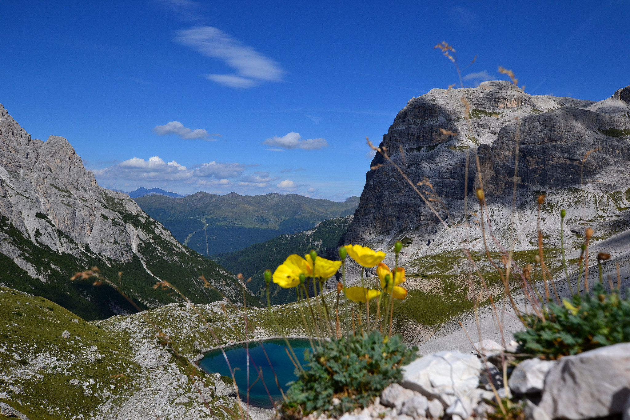 Nikon D3100 + Sigma 10-20mm F3.5 EX DC HSM sample photo. Laghi dei pian ipian di cengia photography